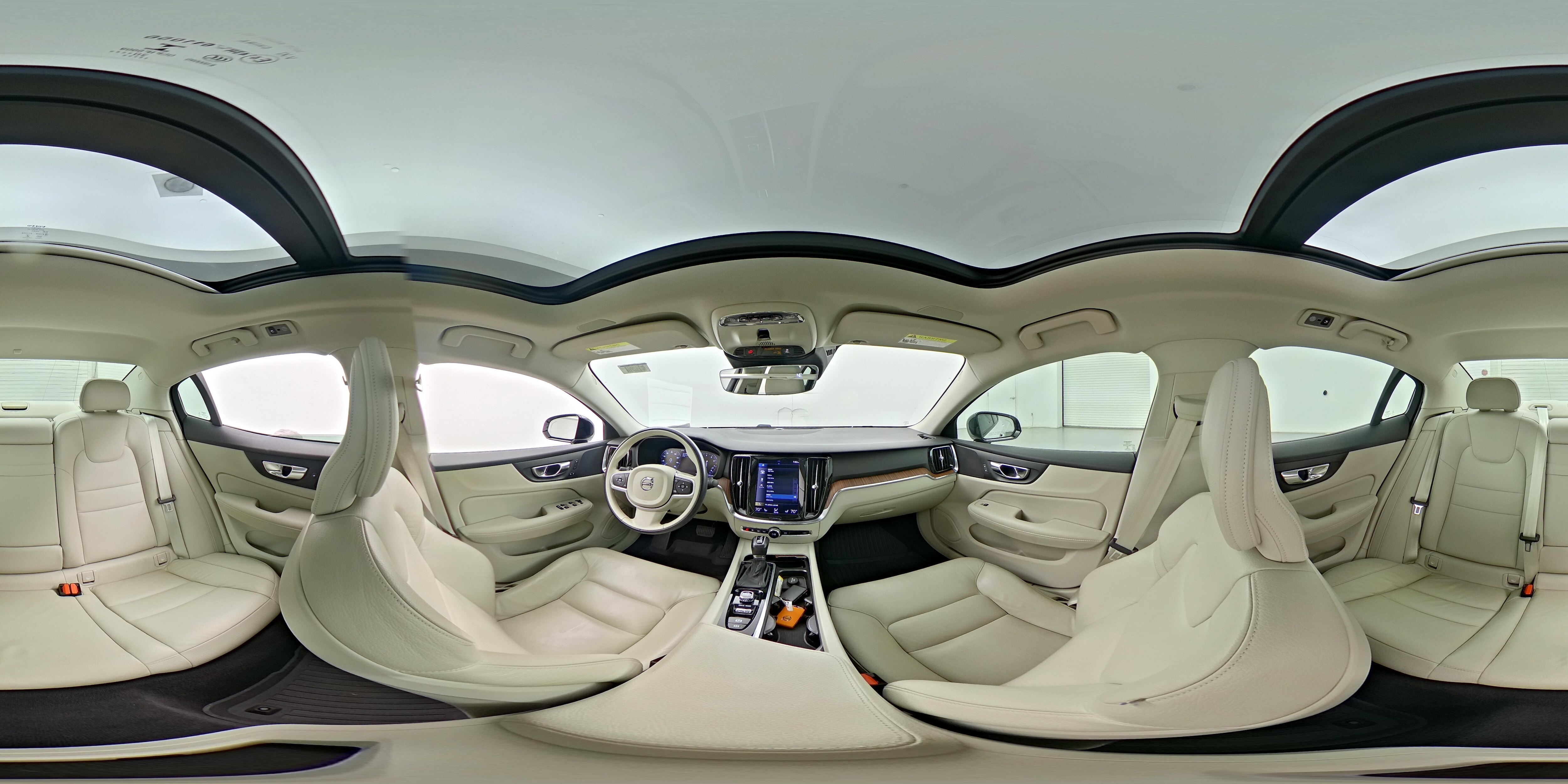 2021 Volvo S60 Momentum - Photo 24
