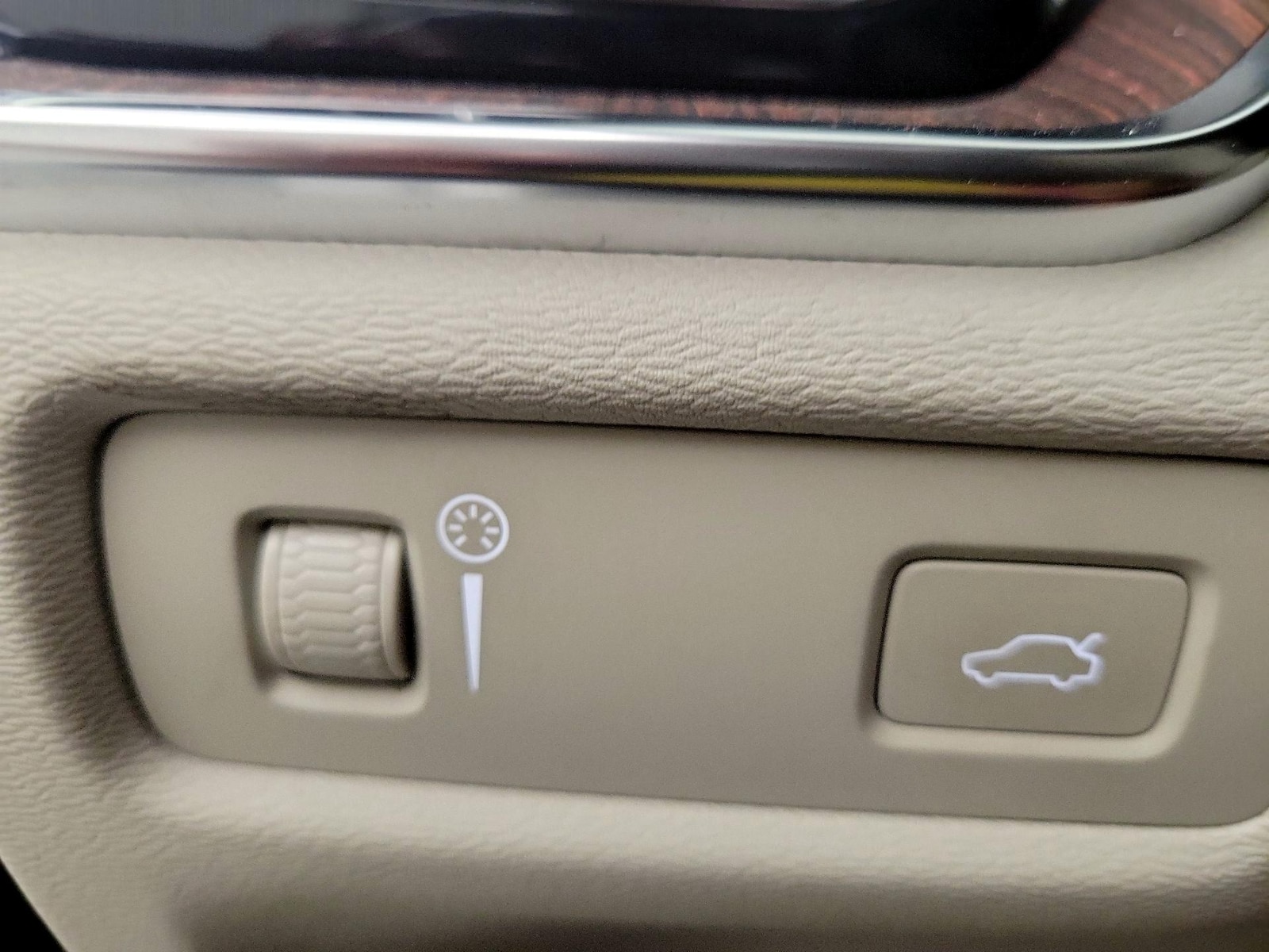 2021 Volvo S60 Momentum - Photo 12