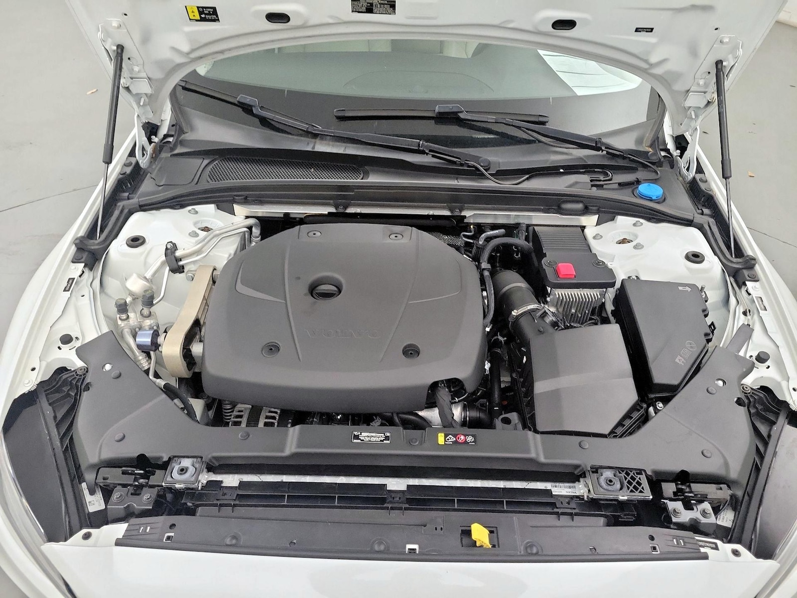 2021 Volvo S60 Momentum - Photo 22