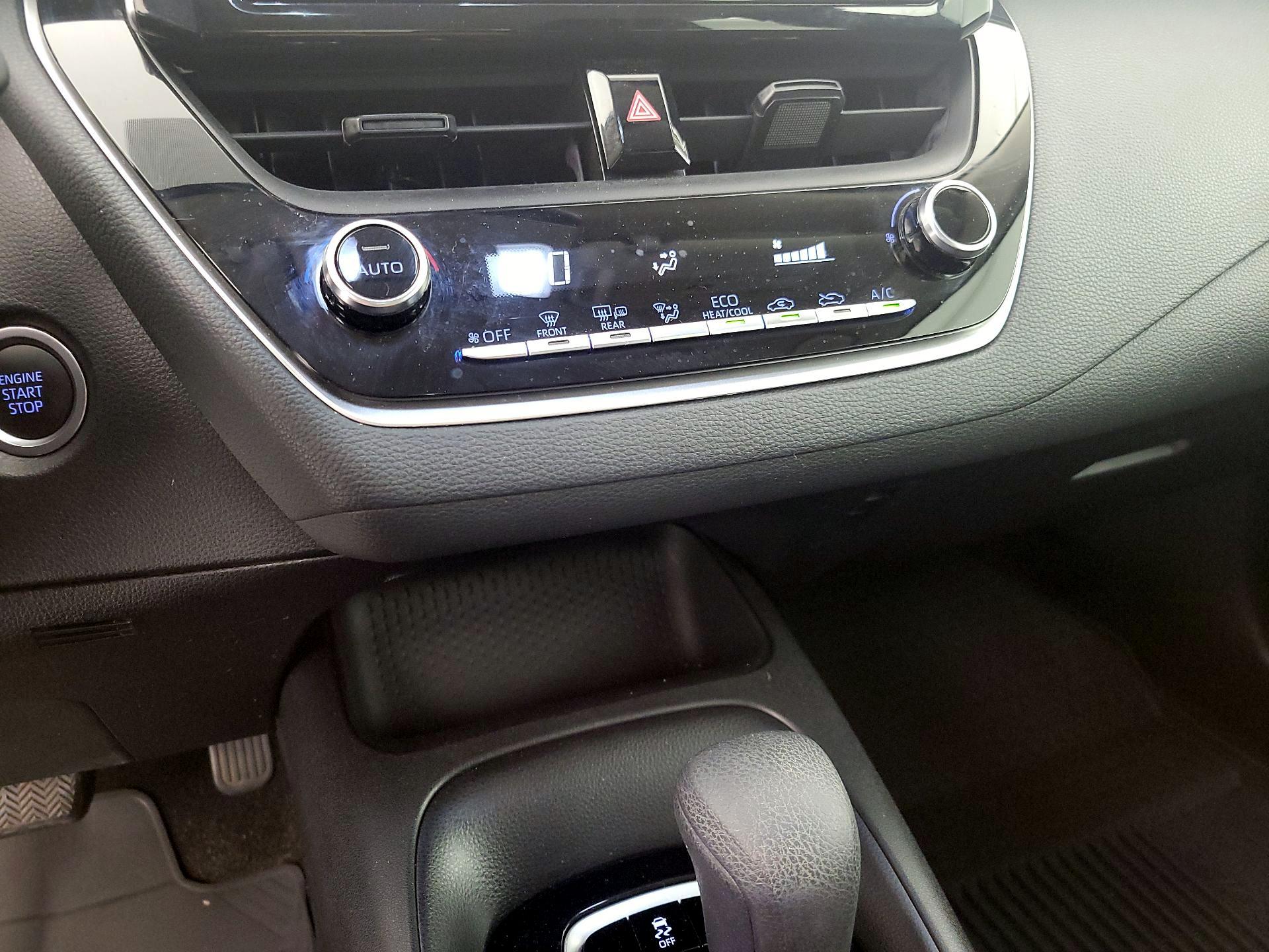 Thumbnail: 2021 Toyota Corolla - 16