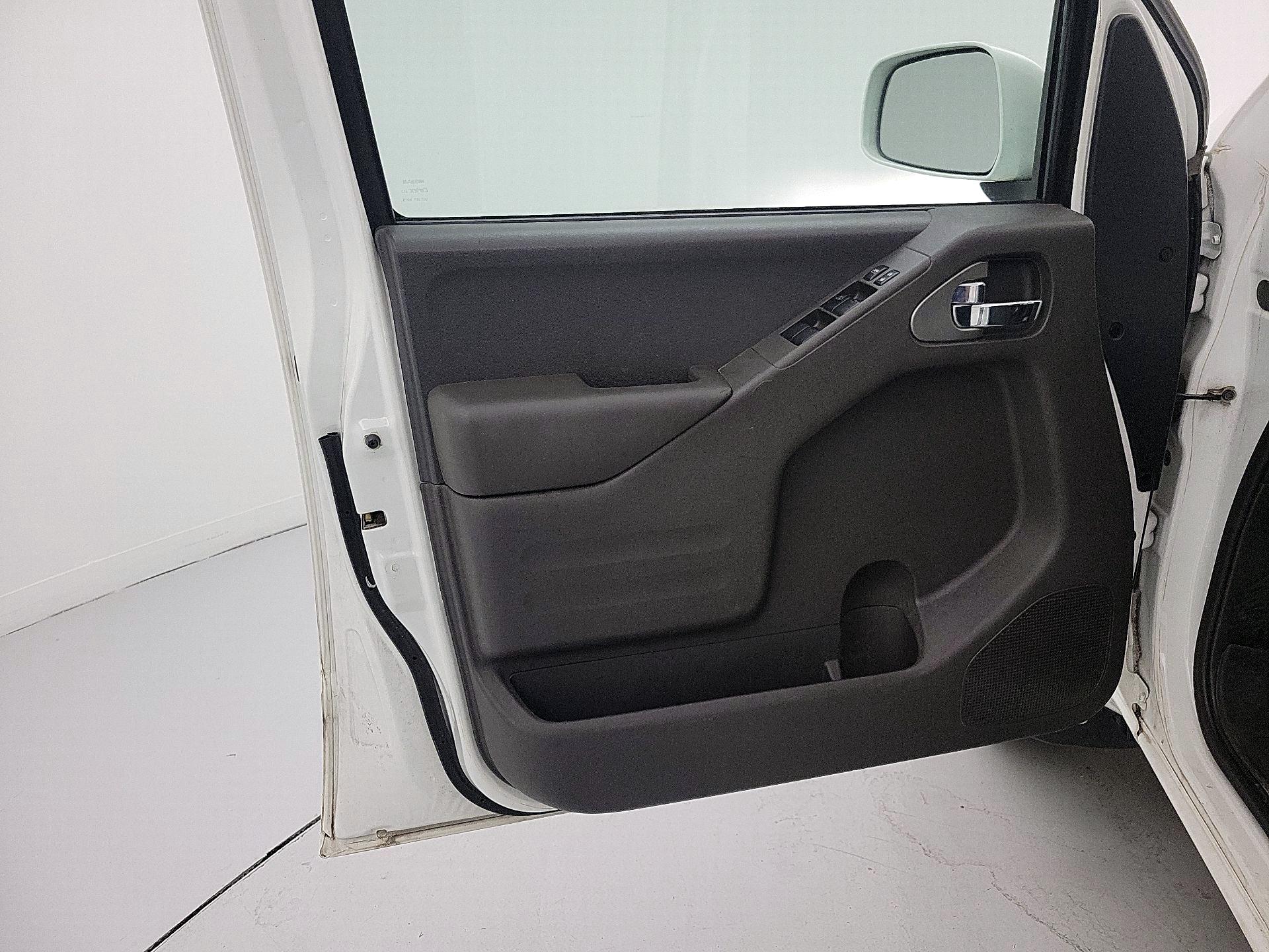 Thumbnail: 2018 Nissan Frontier - 12