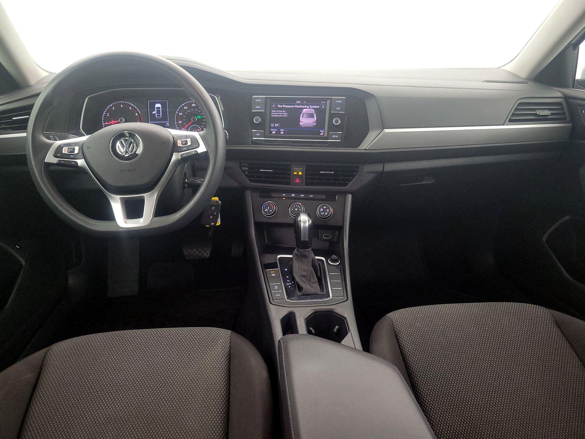 Thumbnail: 2019 Volkswagen Jetta - 9