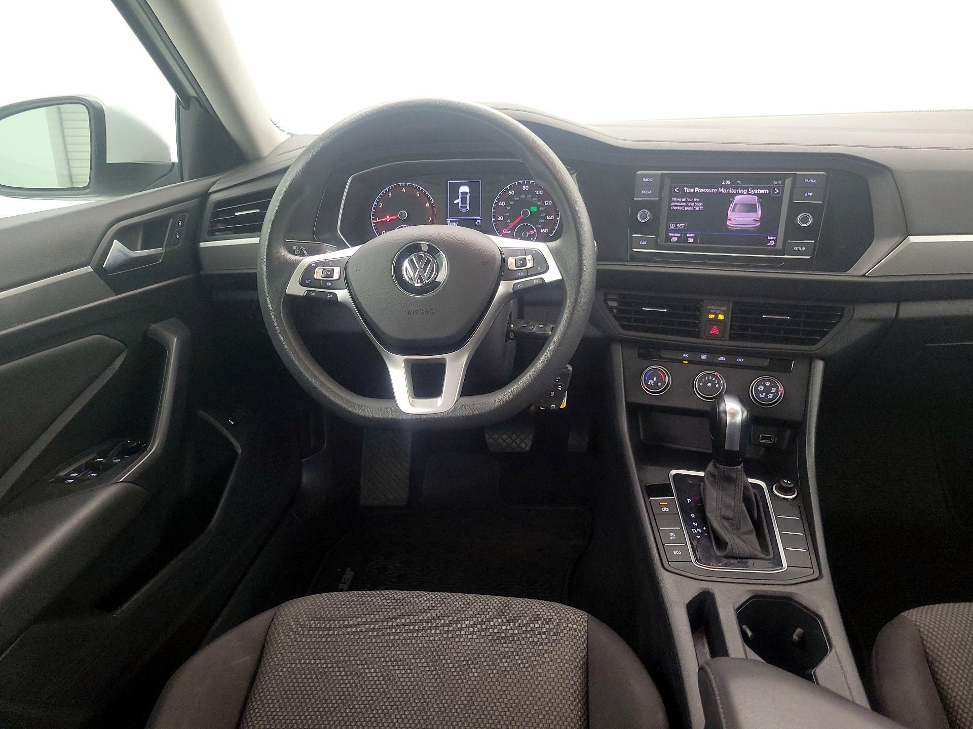 Thumbnail: 2019 Volkswagen Jetta - 10