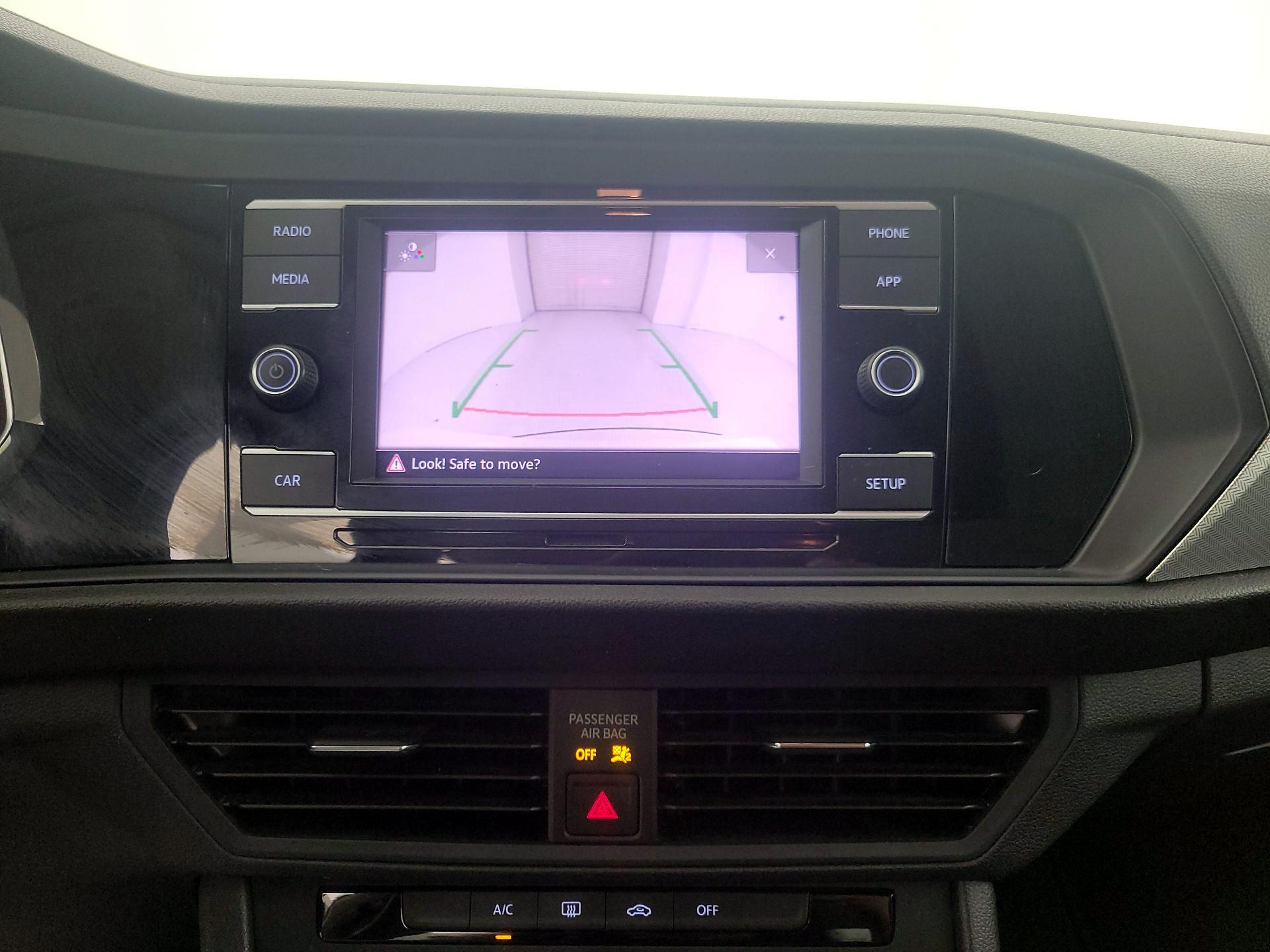 Thumbnail: 2019 Volkswagen Jetta - 14