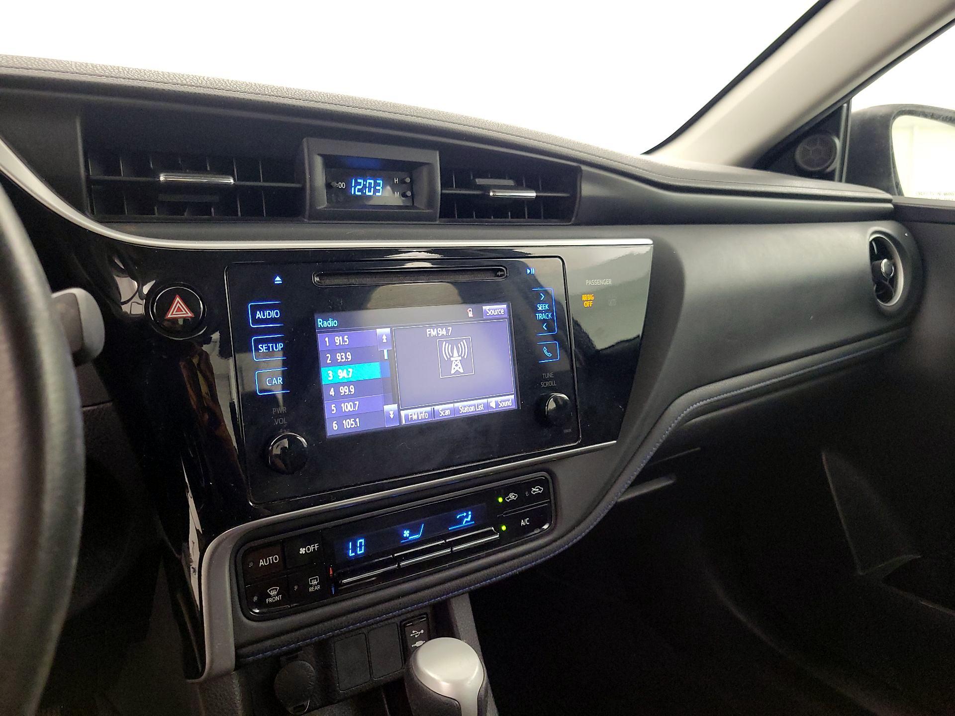 Thumbnail: 2017 Toyota Corolla - 15