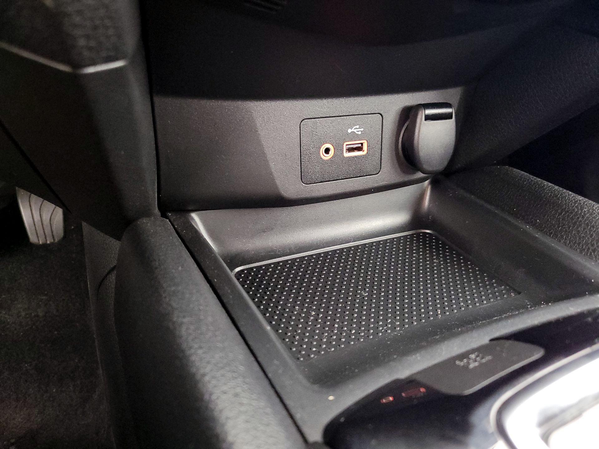 Thumbnail: 2020 Nissan Rogue Sport - 18