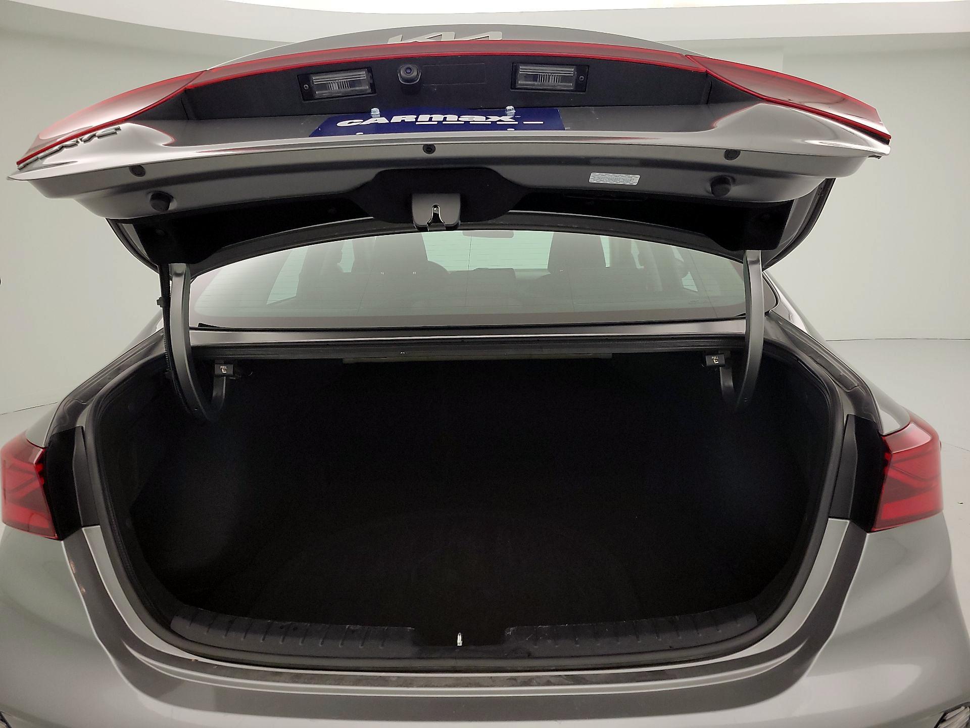 Thumbnail: 2024 Kia Forte - 20