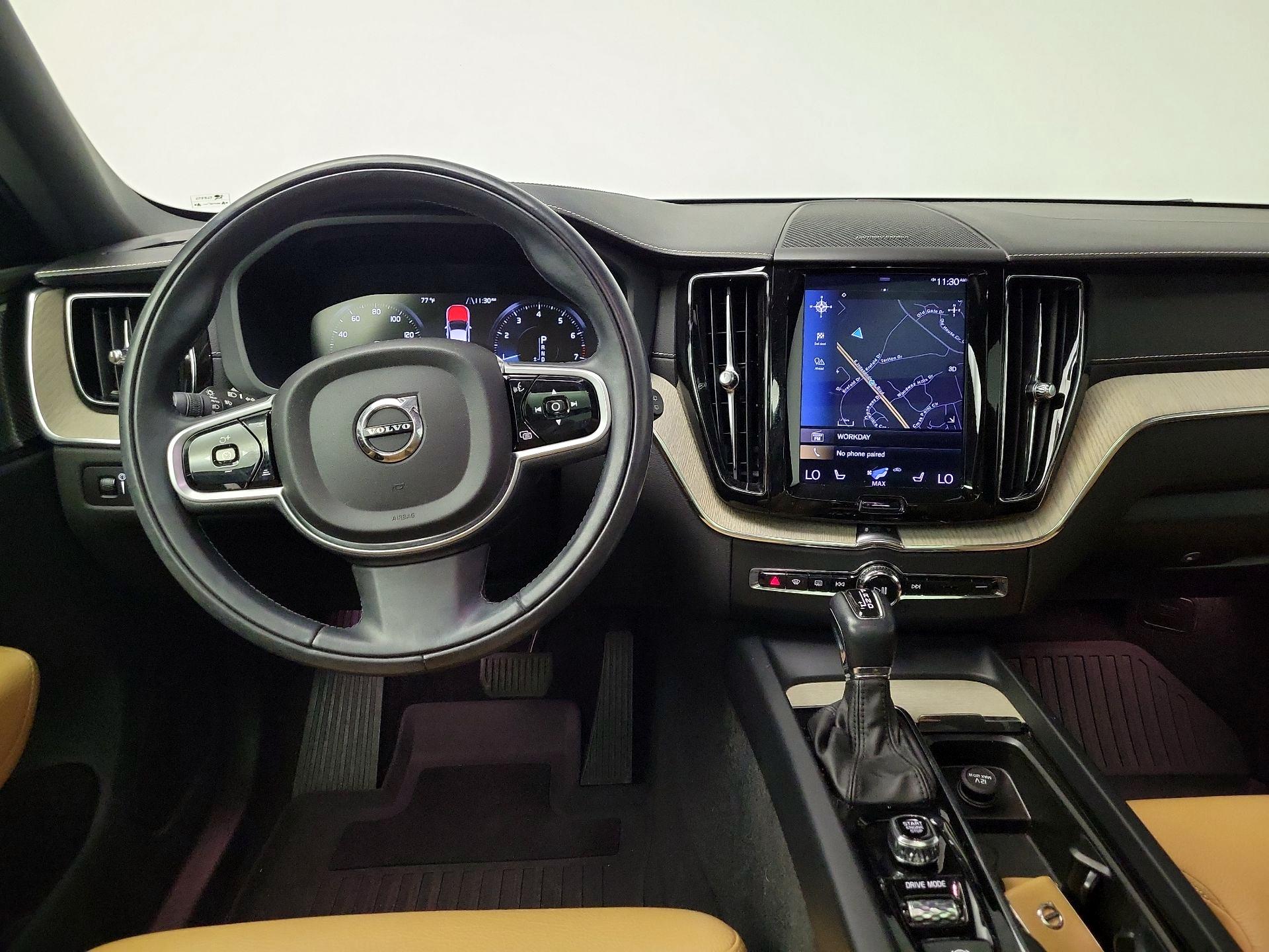 Thumbnail: 2019 Volvo XC60 - 10
