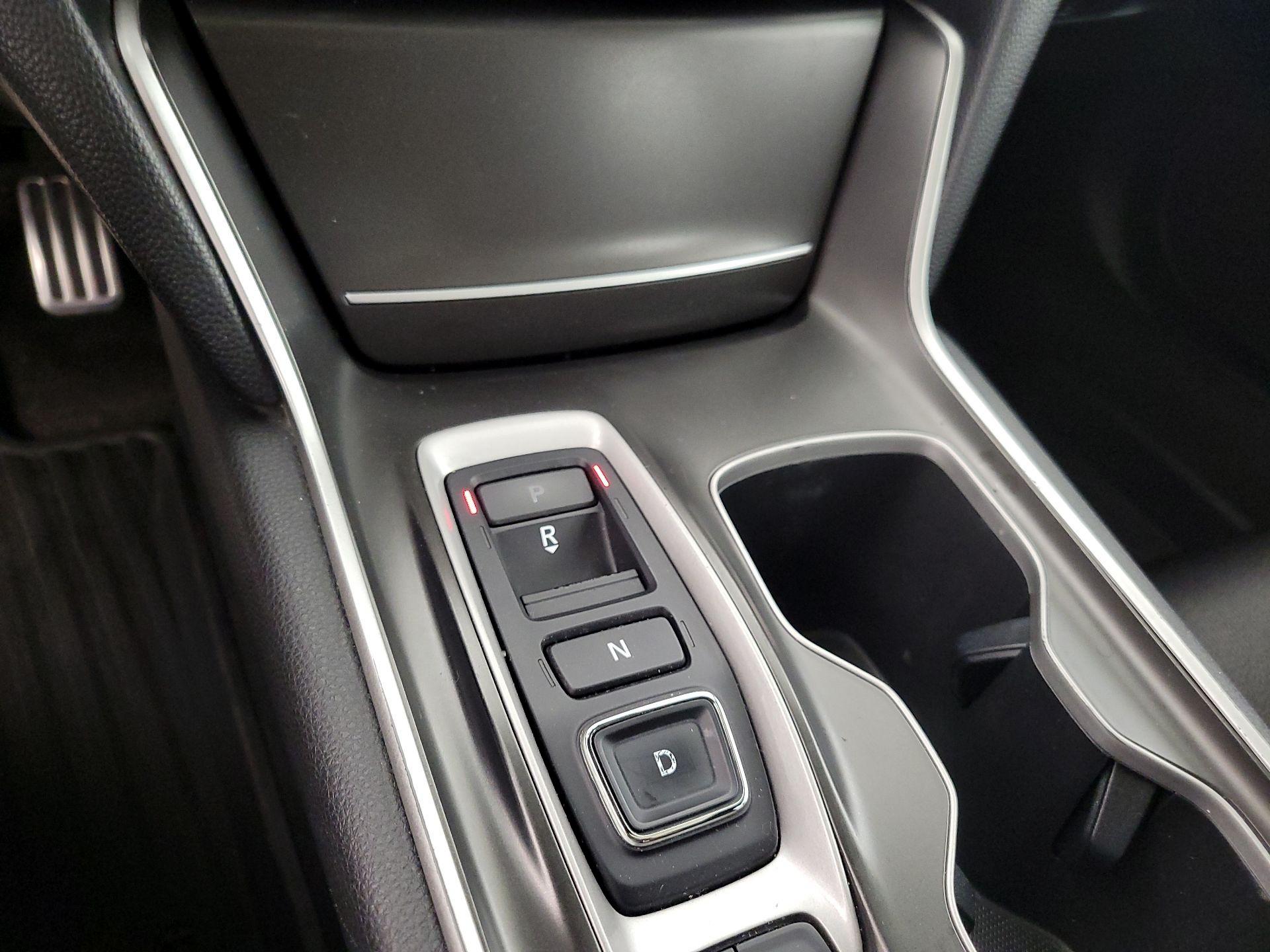 Thumbnail: 2018 Honda Accord - 17