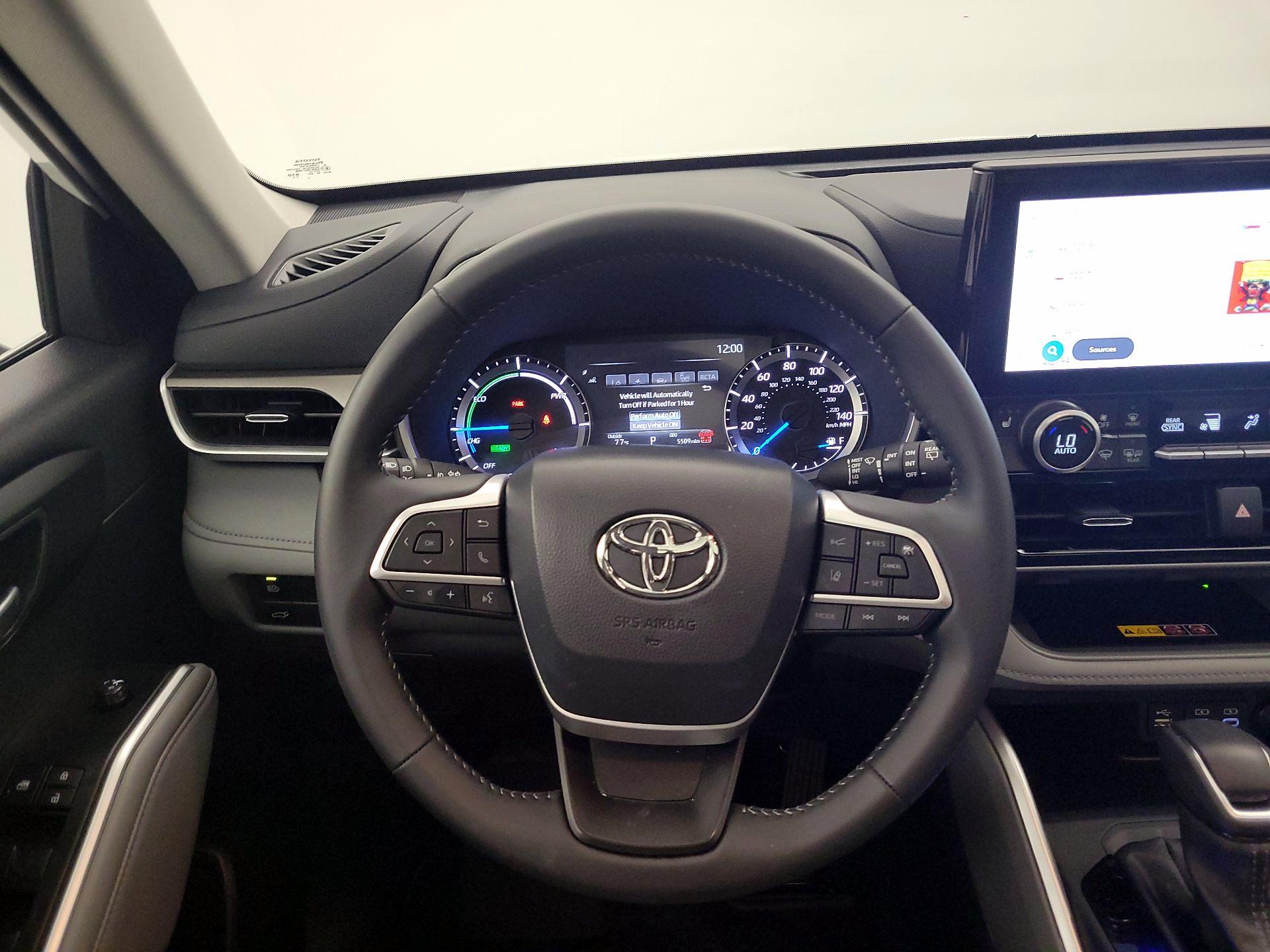 Thumbnail: 2026 Toyota Highlander - 10