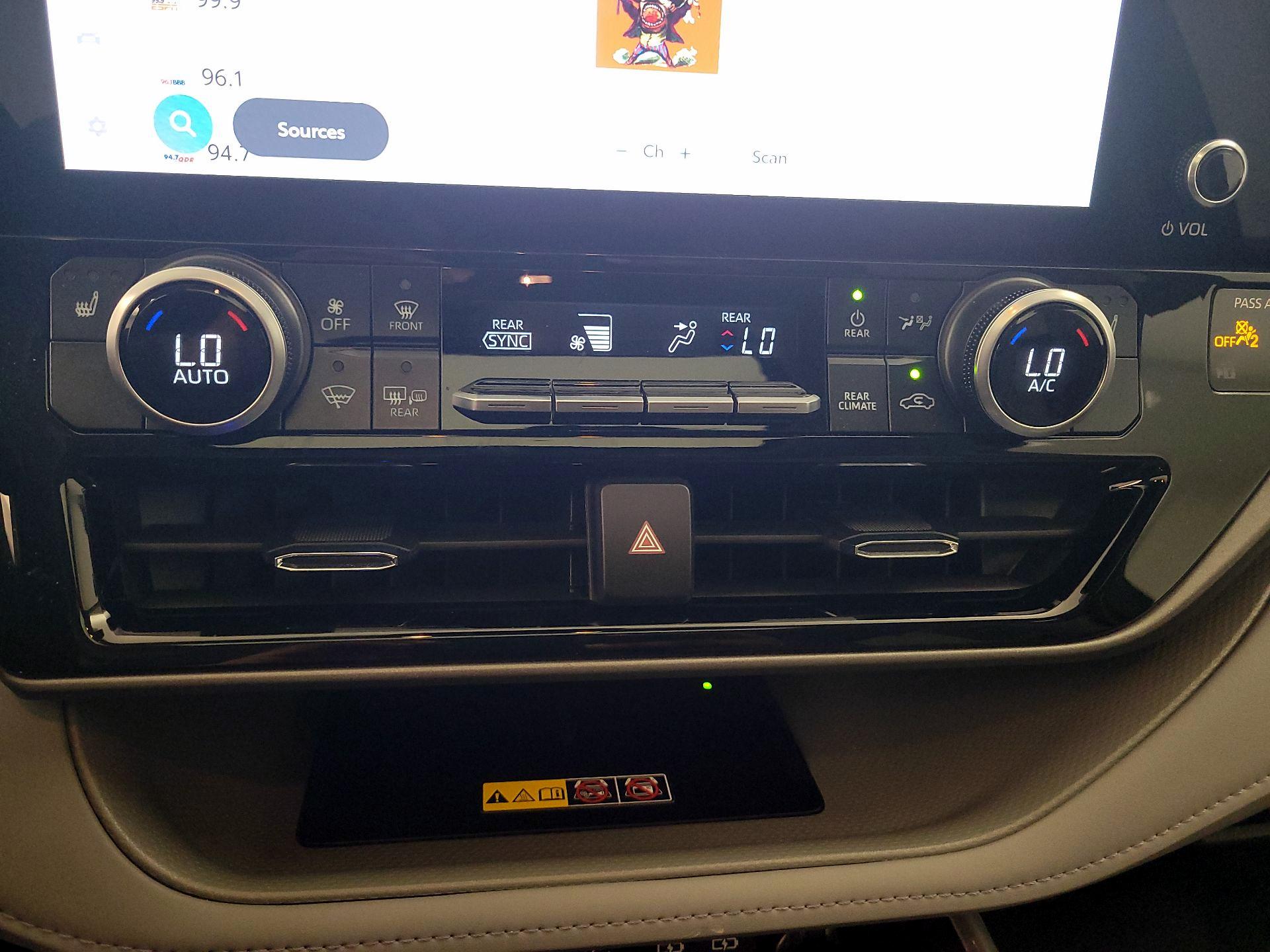 Thumbnail: 2026 Toyota Highlander - 16