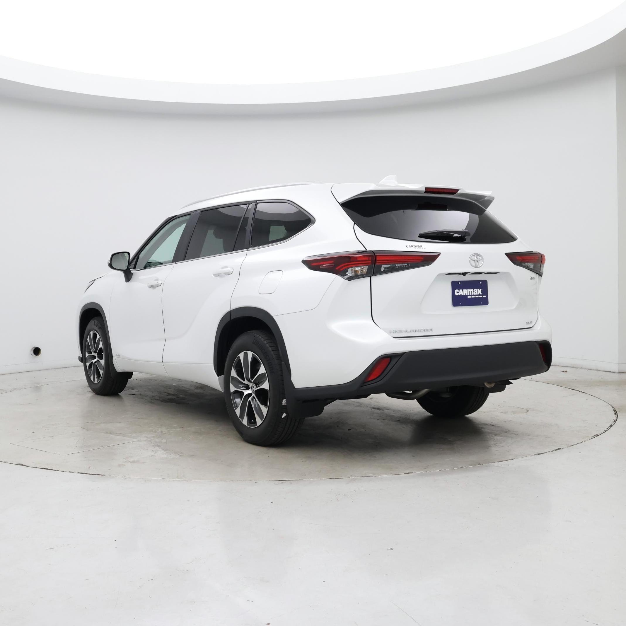 Thumbnail: 2026 Toyota Highlander - 2