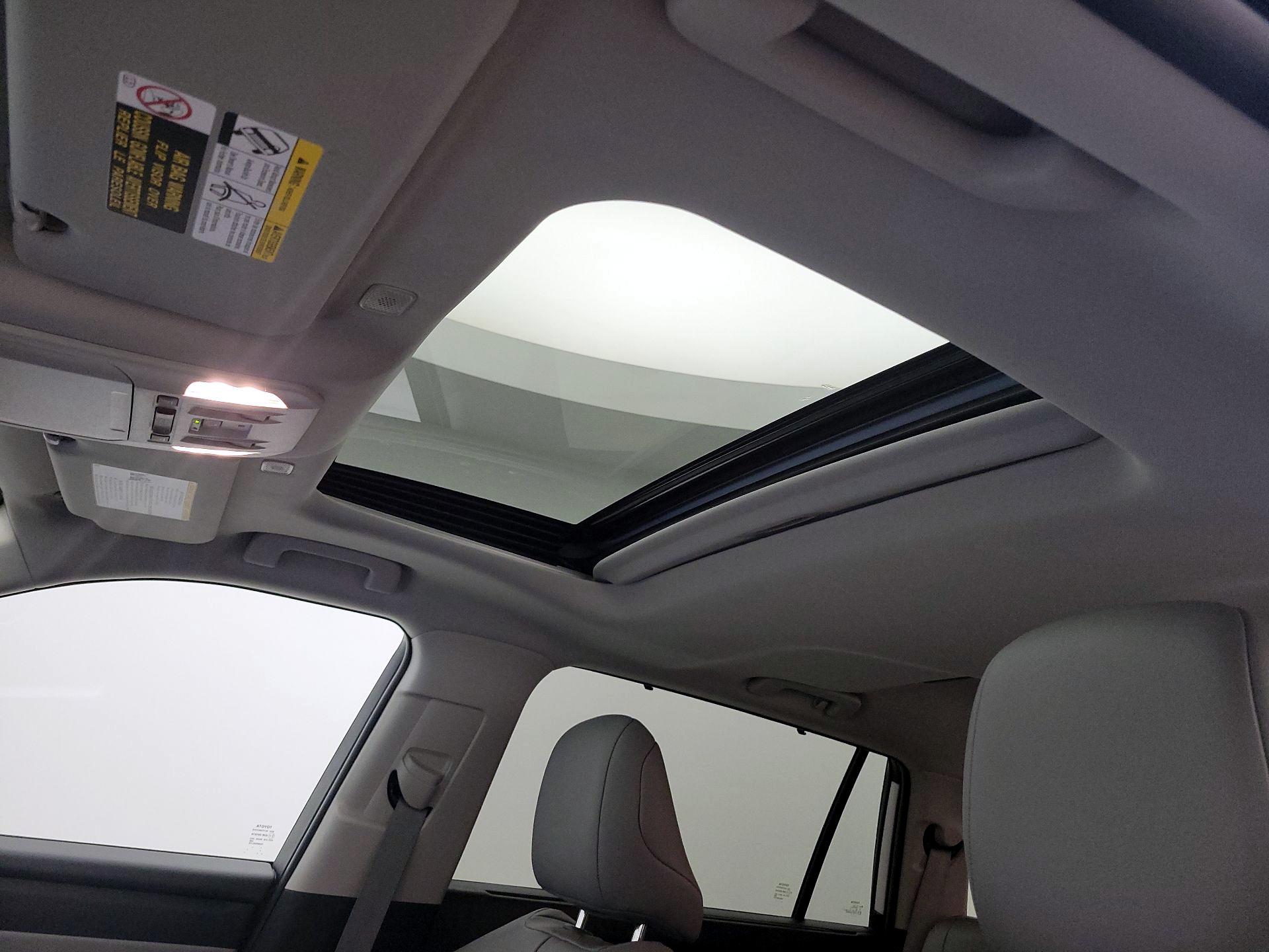 Thumbnail: 2026 Toyota Highlander - 19