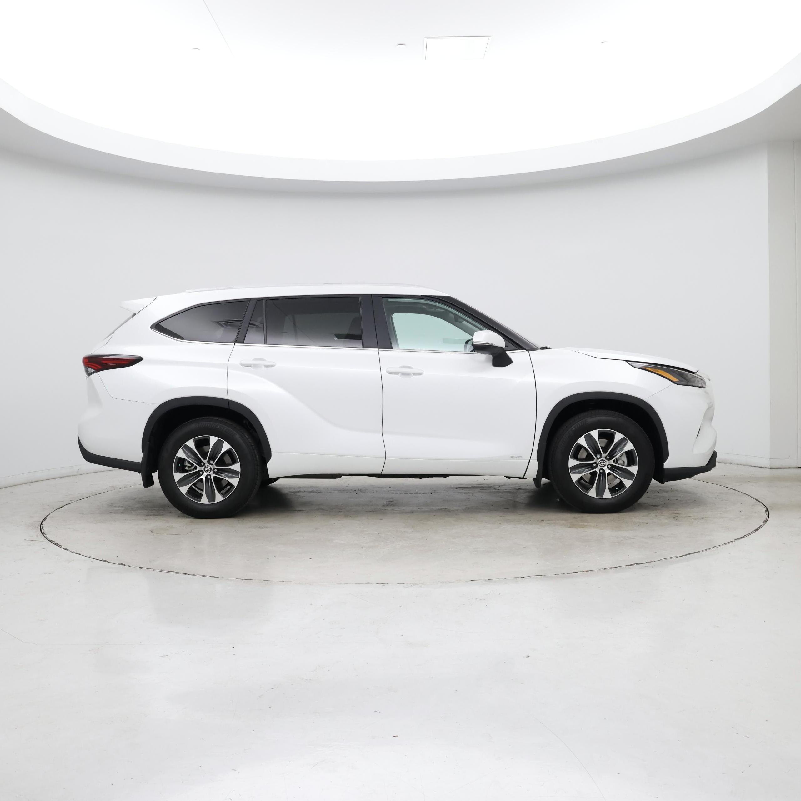 Thumbnail: 2026 Toyota Highlander - 7