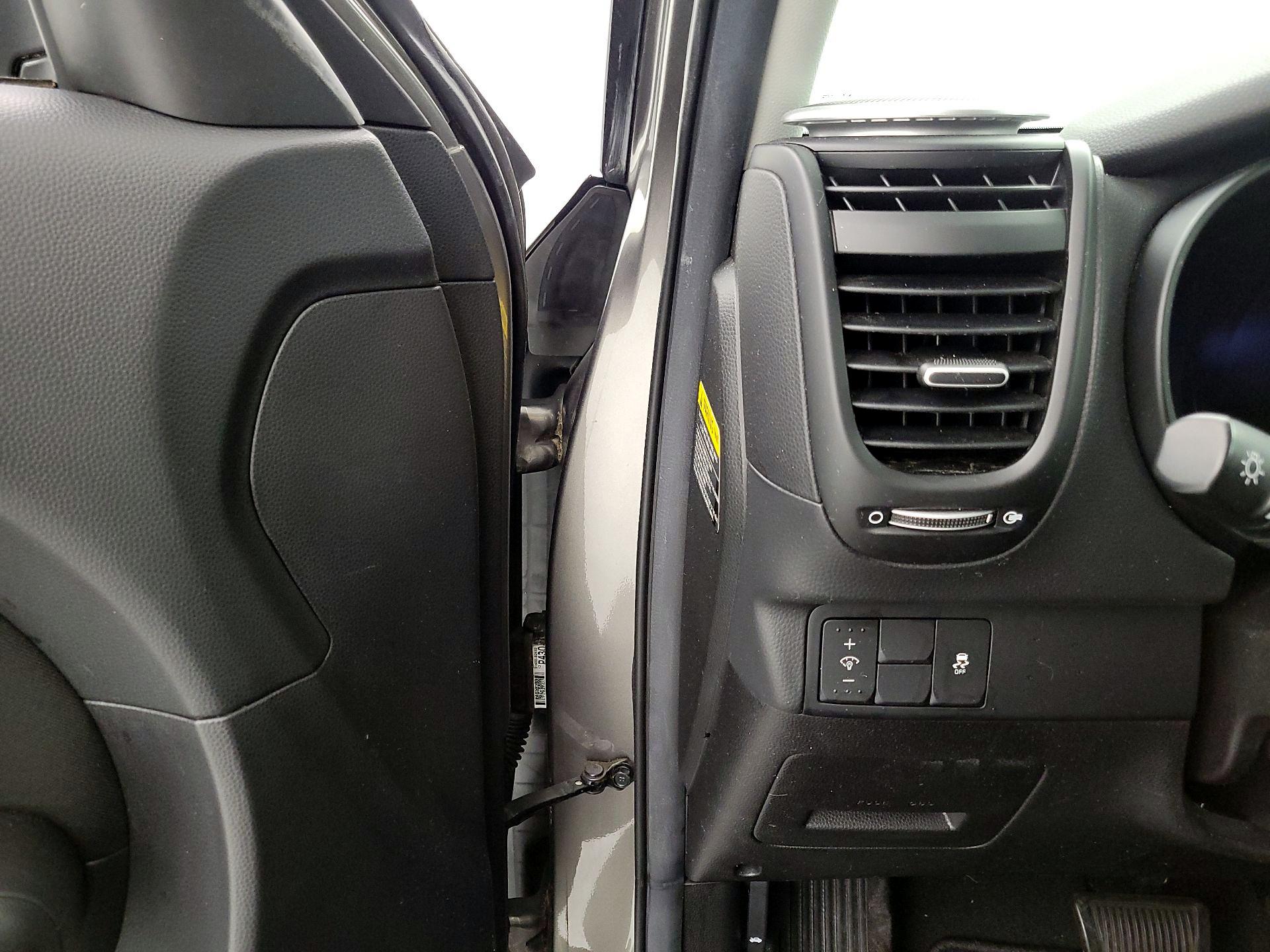 Thumbnail: 2016 Kia Soul - 13