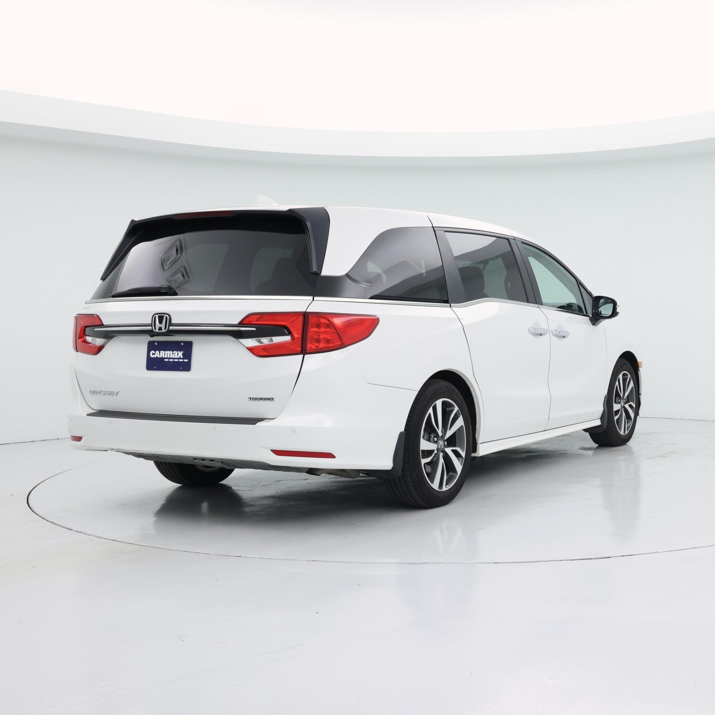 Thumbnail: 2023 Honda Odyssey - 8