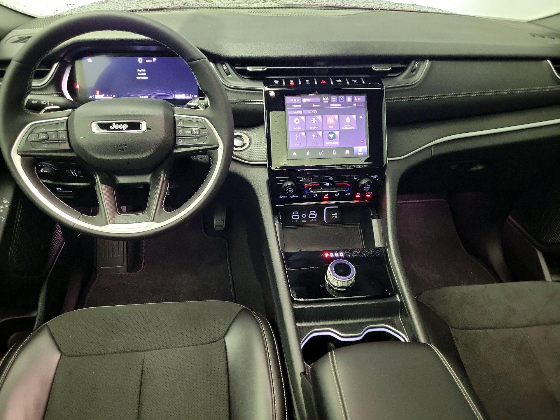 Thumbnail: 2025 Jeep Grand Cherokee - 9