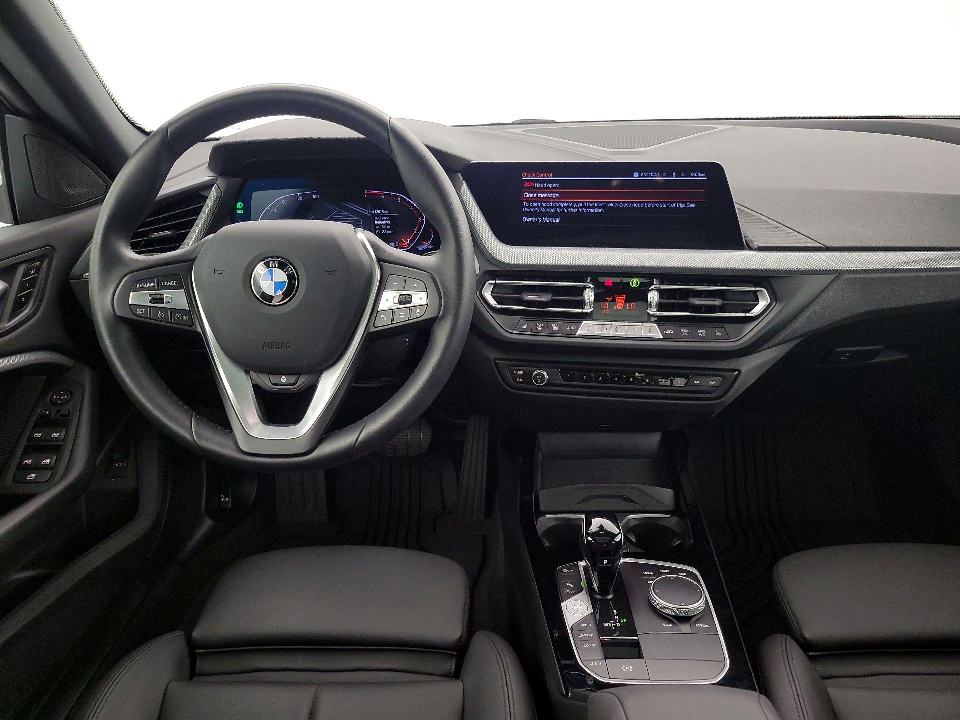 Thumbnail: 2024 BMW 2 Series - 10