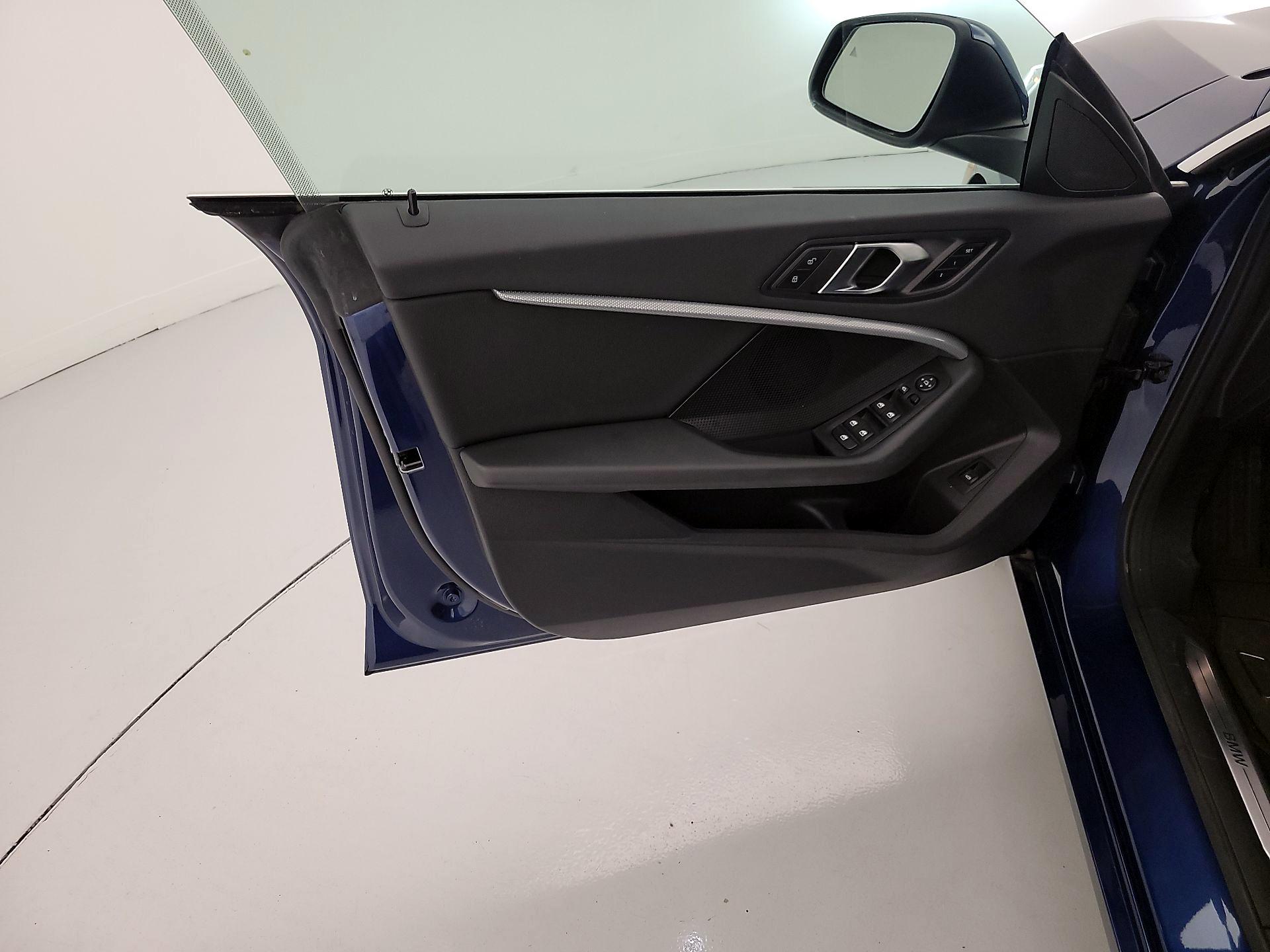 Thumbnail: 2024 BMW 2 Series - 12