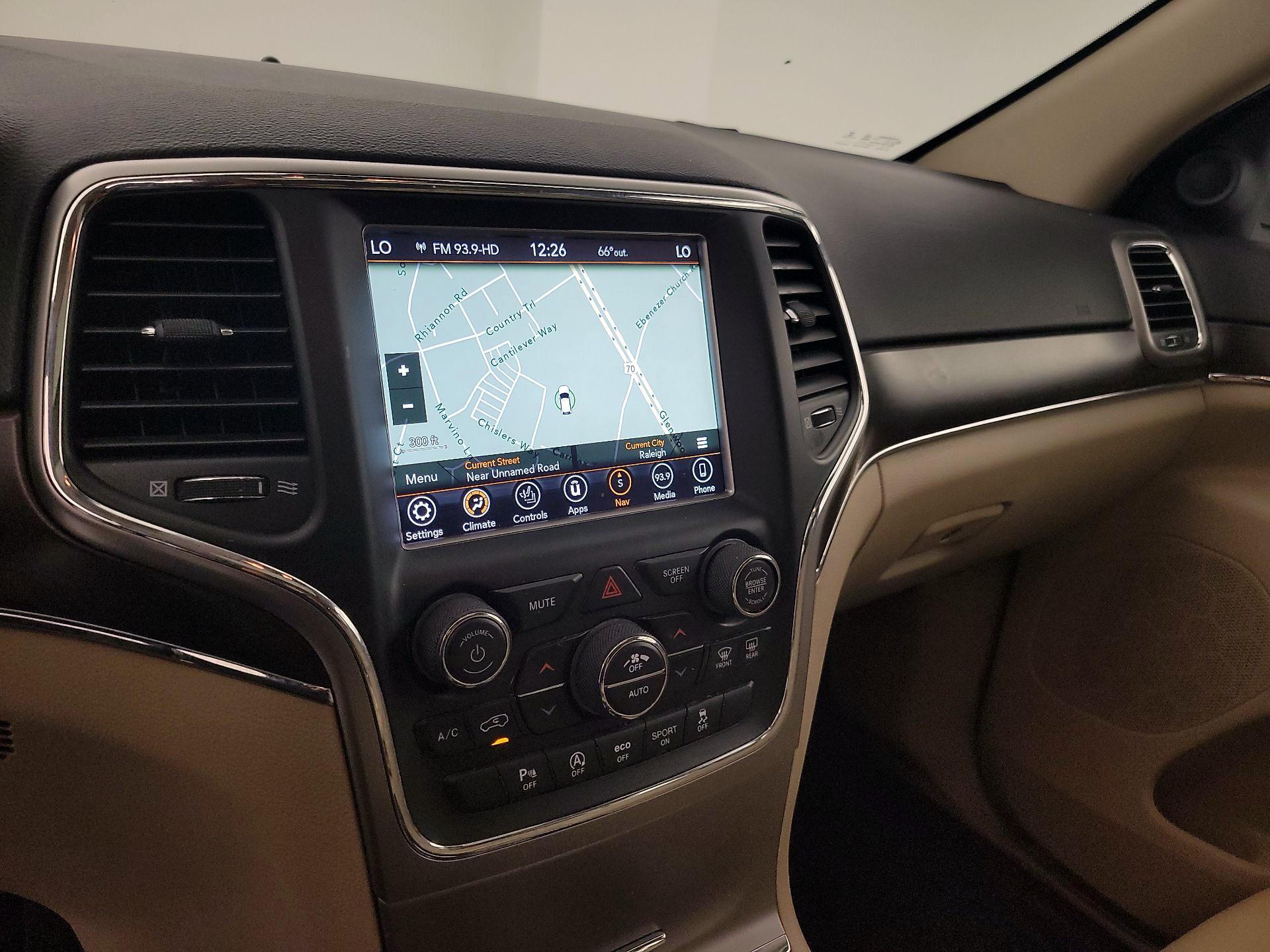 Thumbnail: 2018 Jeep Grand Cherokee - 14