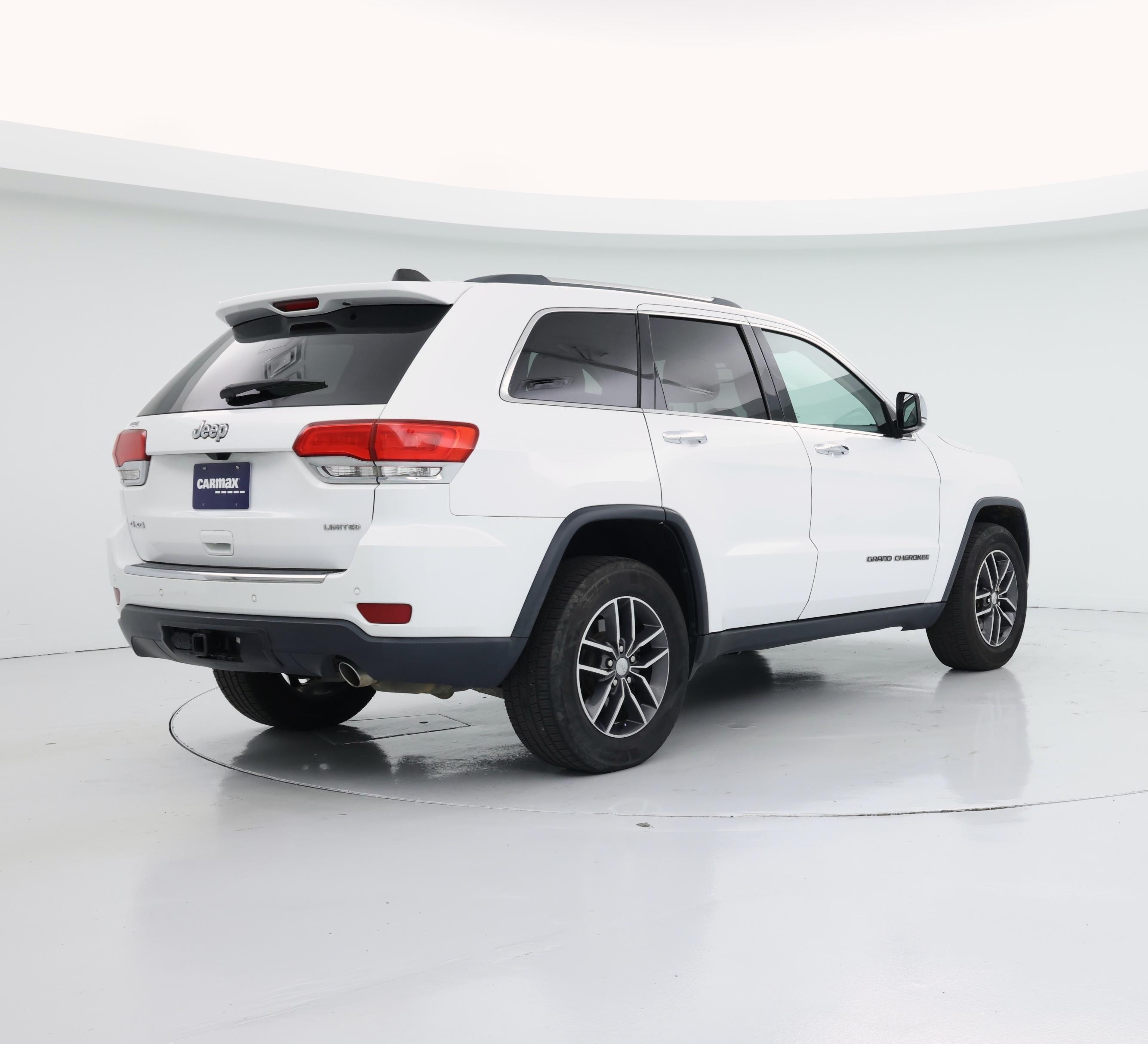 Thumbnail: 2018 Jeep Grand Cherokee - 8