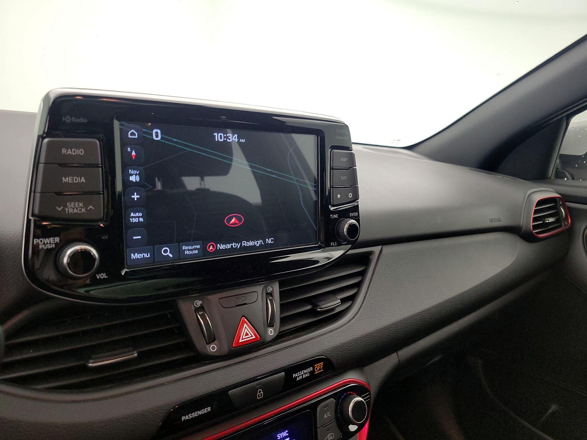 Thumbnail: 2018 Hyundai Elantra - 14