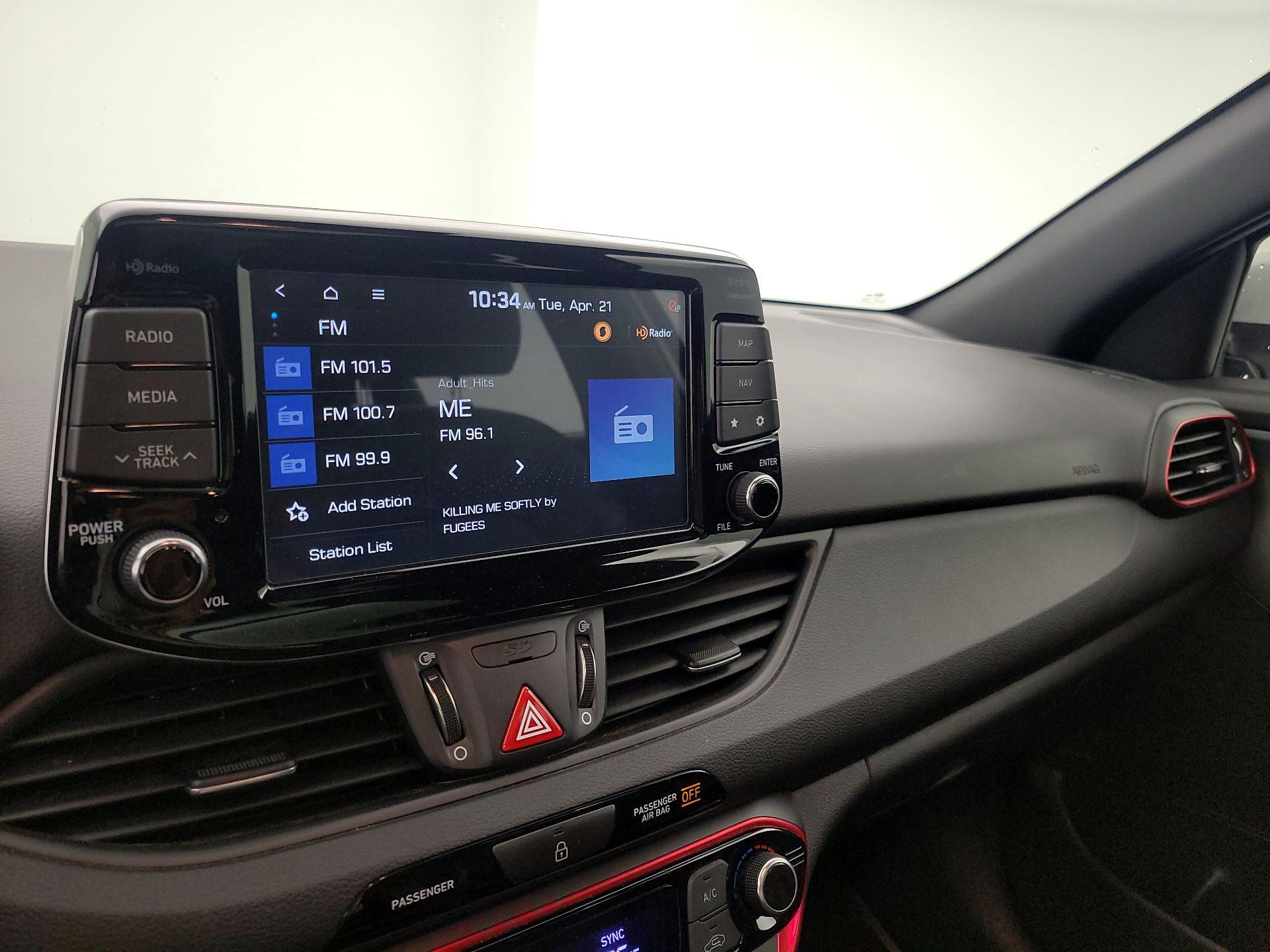 Thumbnail: 2018 Hyundai Elantra - 16