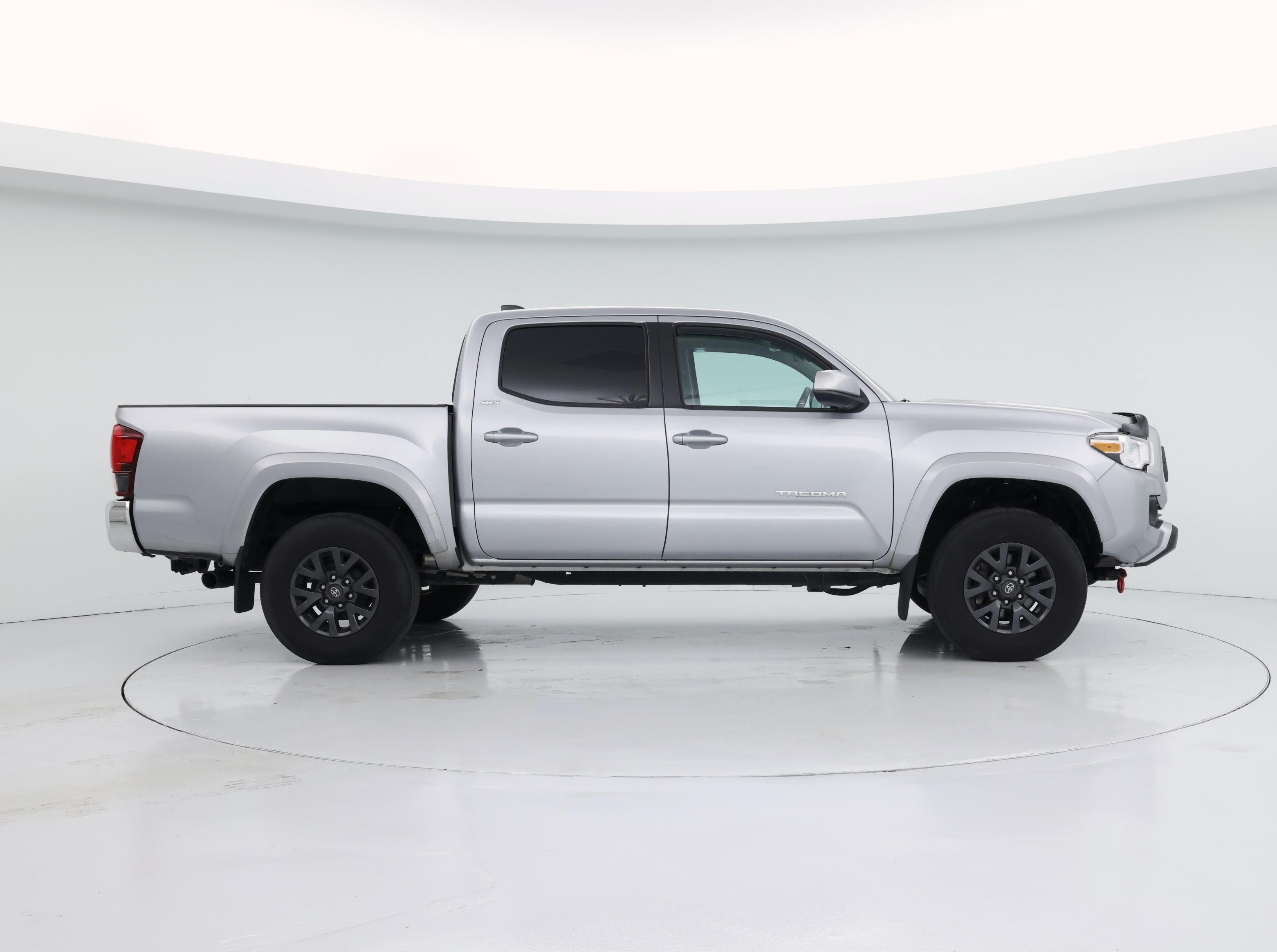 Thumbnail: 2021 Toyota Tacoma - 7