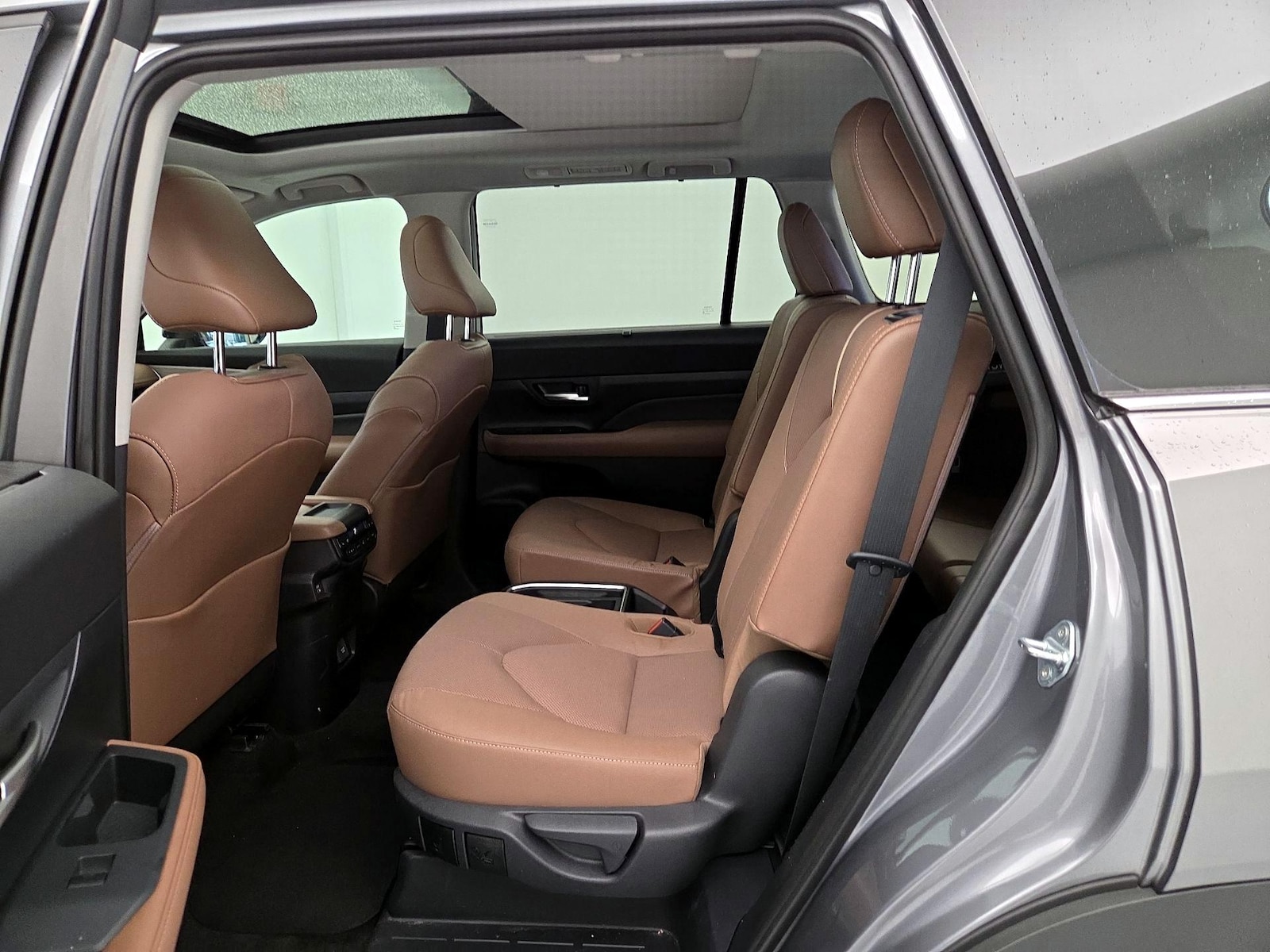 2025 Toyota Grand Highlander Platinum - Photo 21
