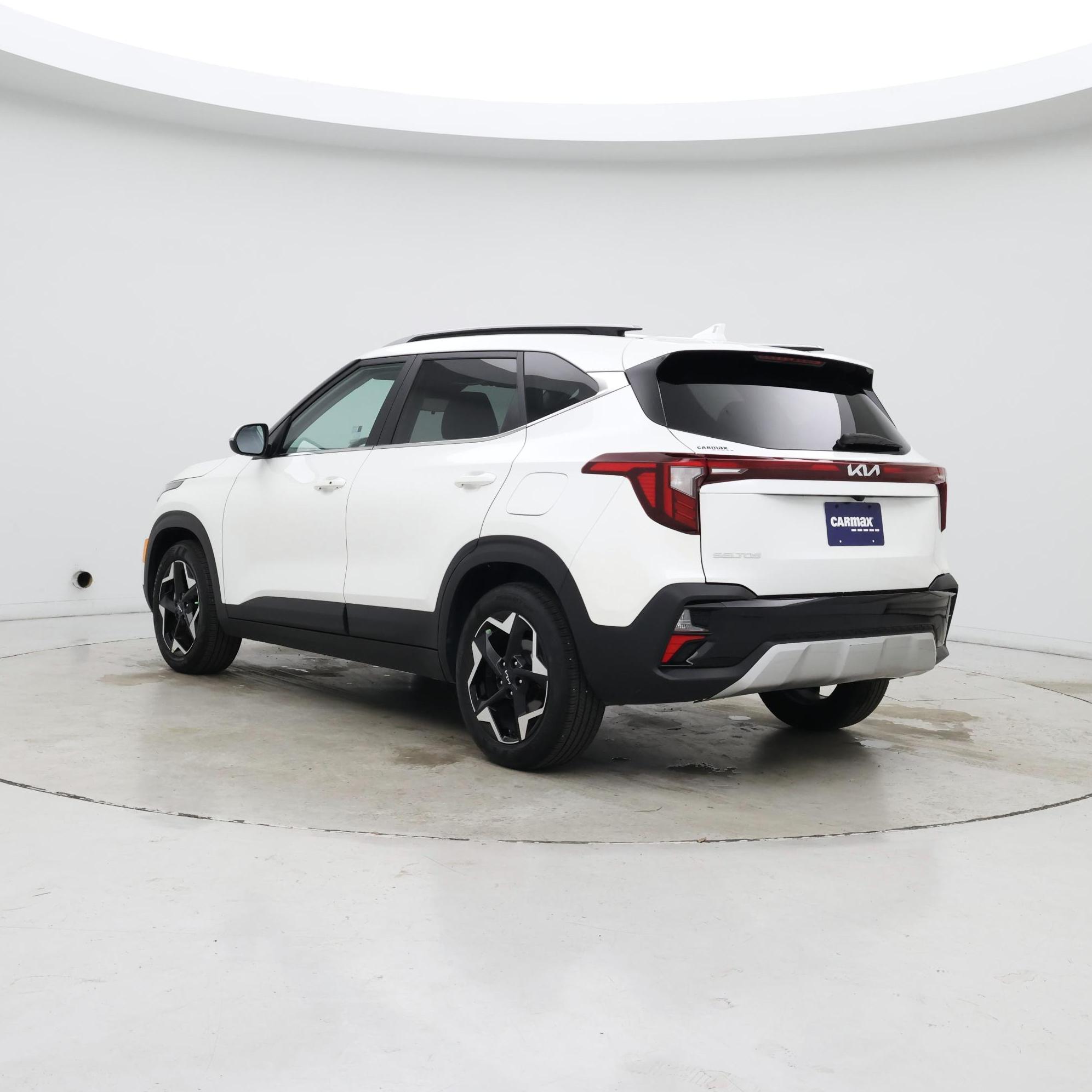 Thumbnail: 2024 Kia Seltos - 2