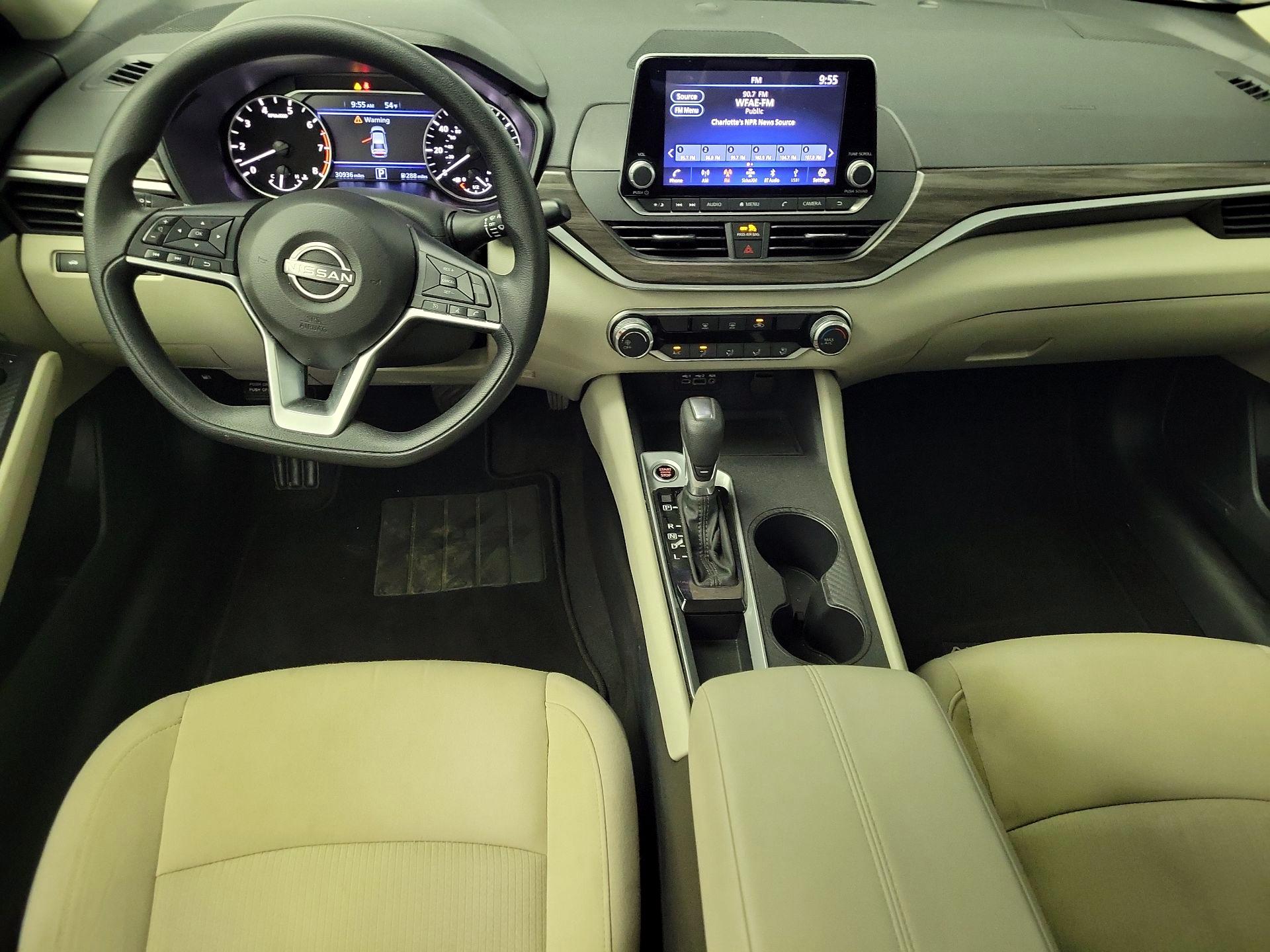 Thumbnail: 2025 Nissan Altima - 9