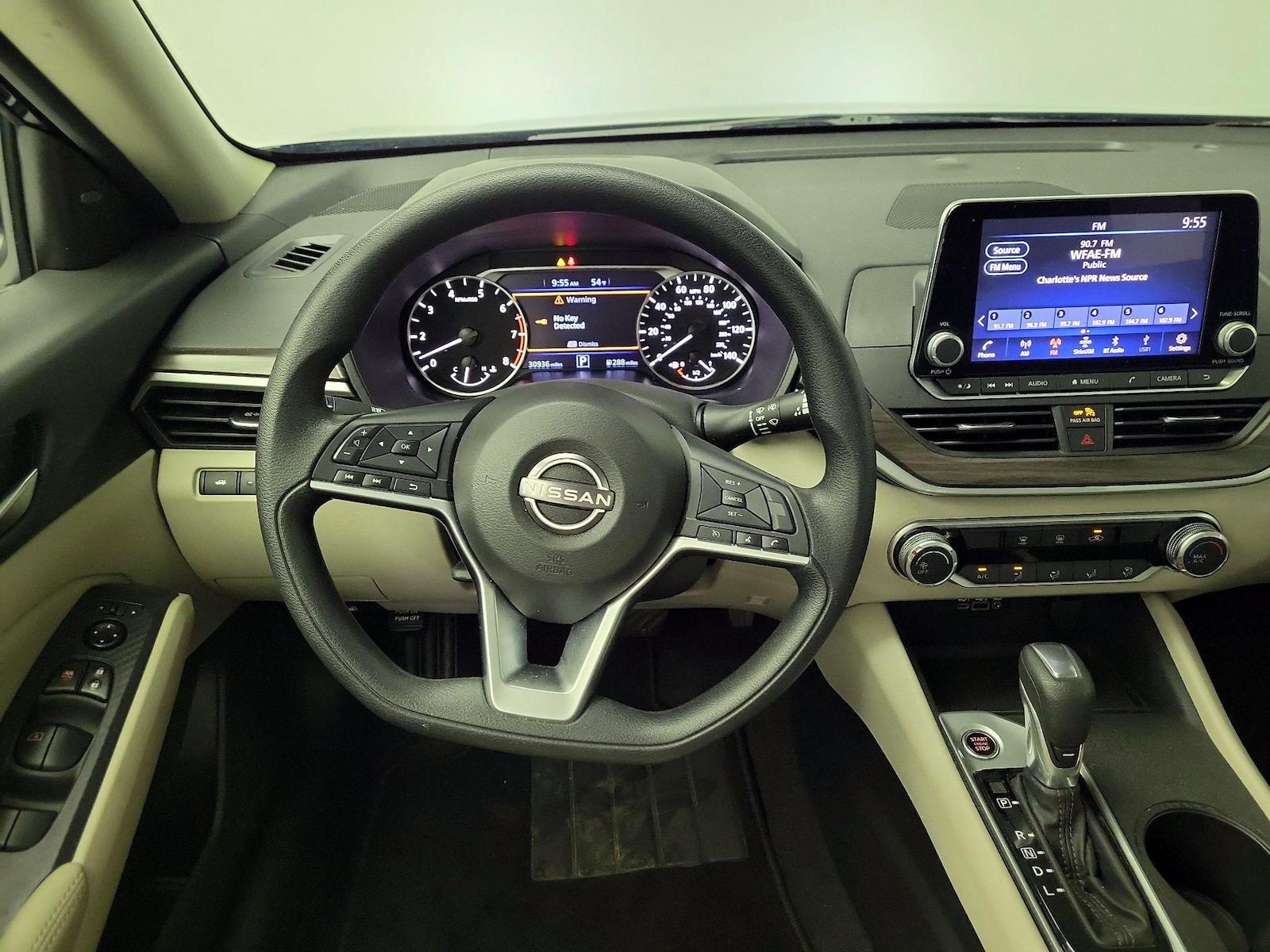 2025 Nissan Altima SV - Photo 11