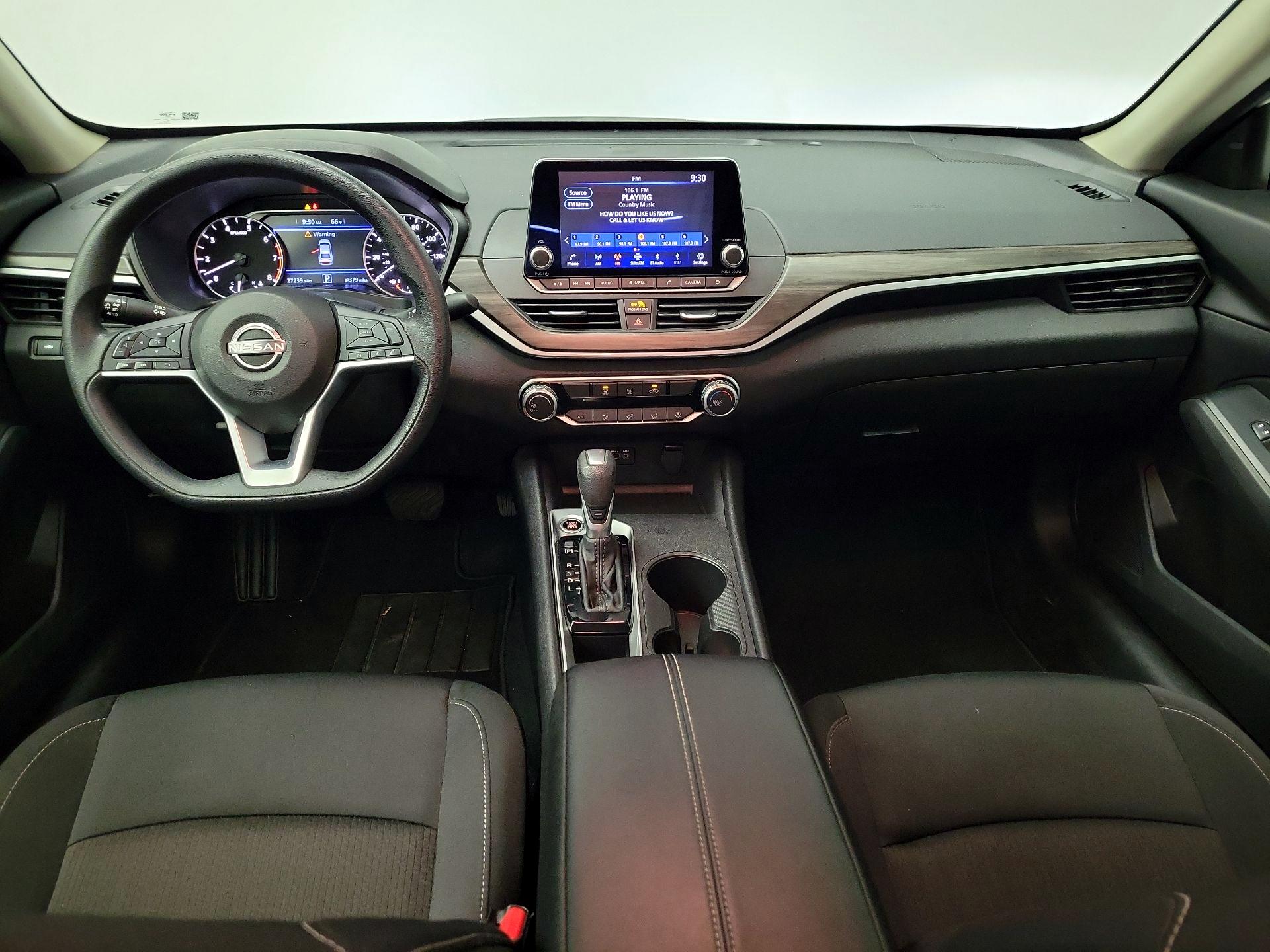 Thumbnail: 2025 Nissan Altima - 9