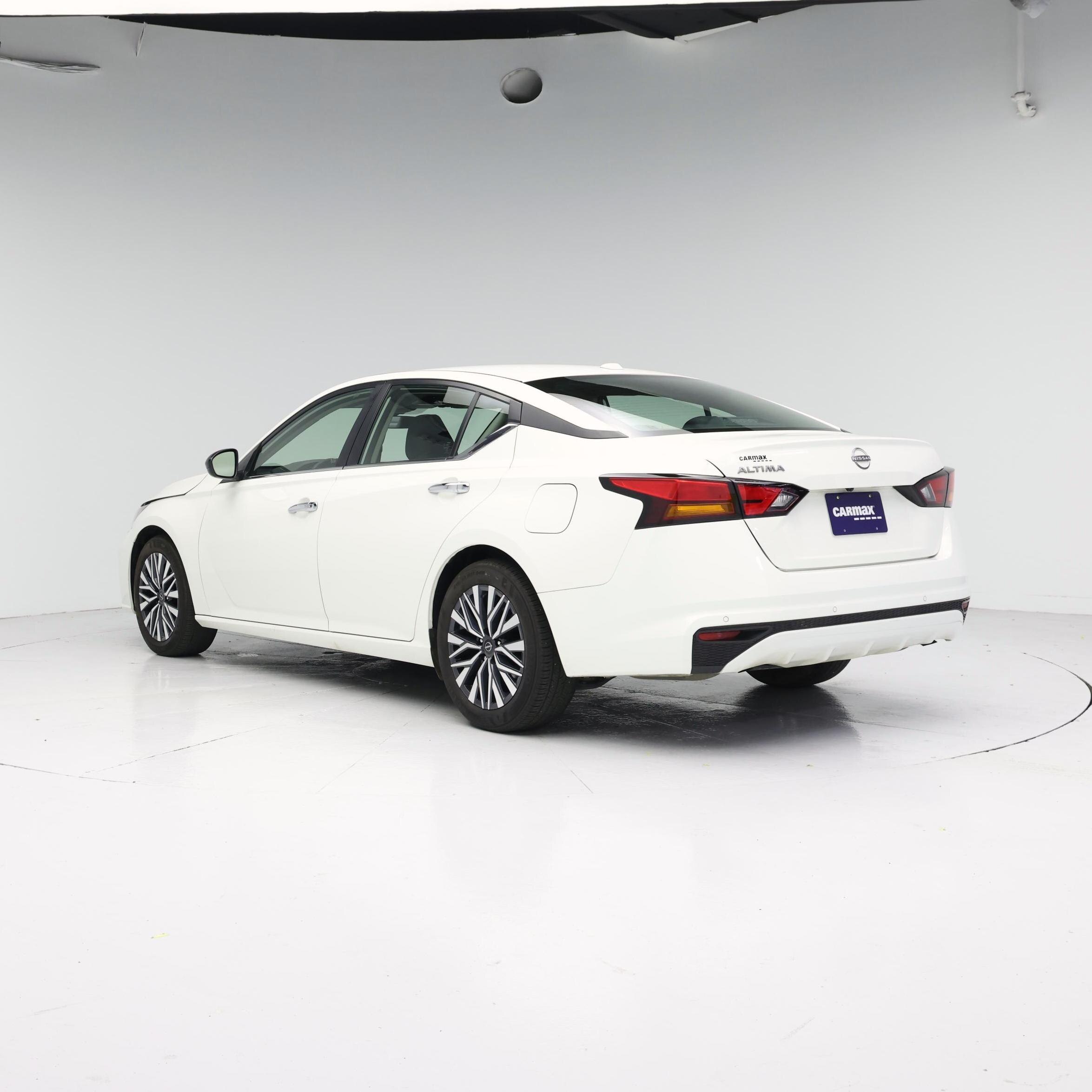 Thumbnail: 2025 Nissan Altima - 2