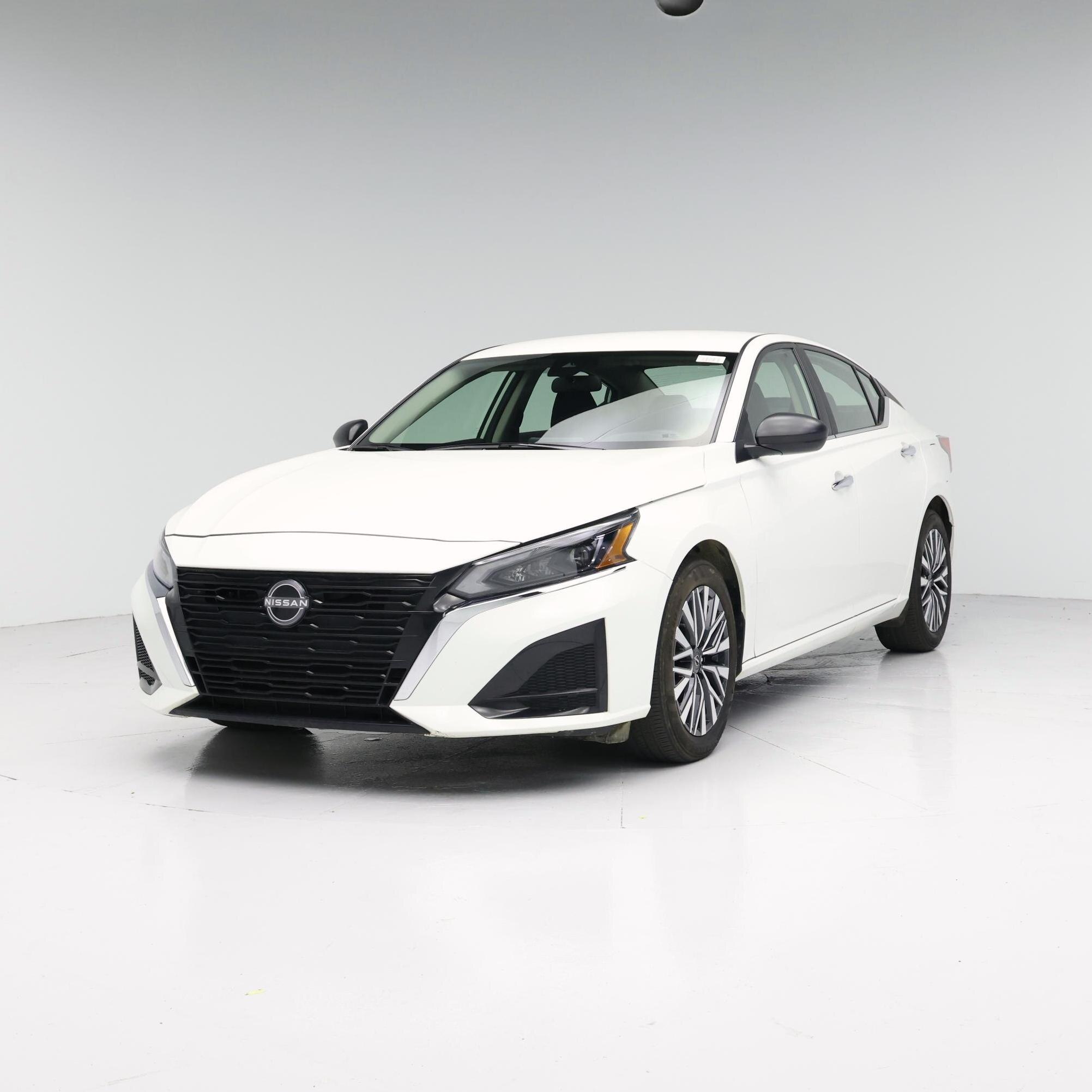 Thumbnail: 2025 Nissan Altima - 4