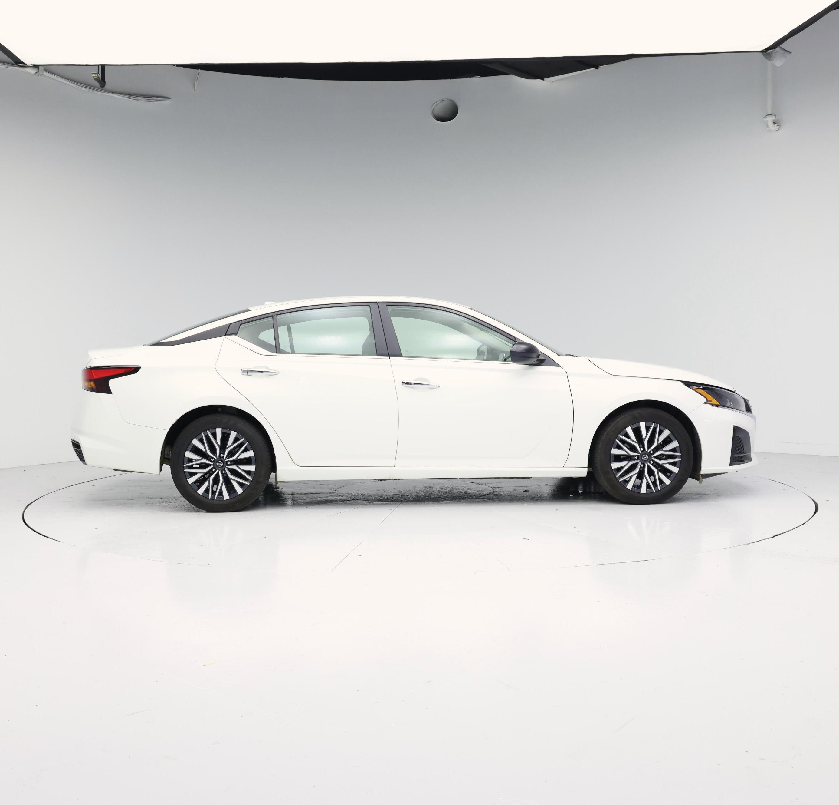 Thumbnail: 2025 Nissan Altima - 7