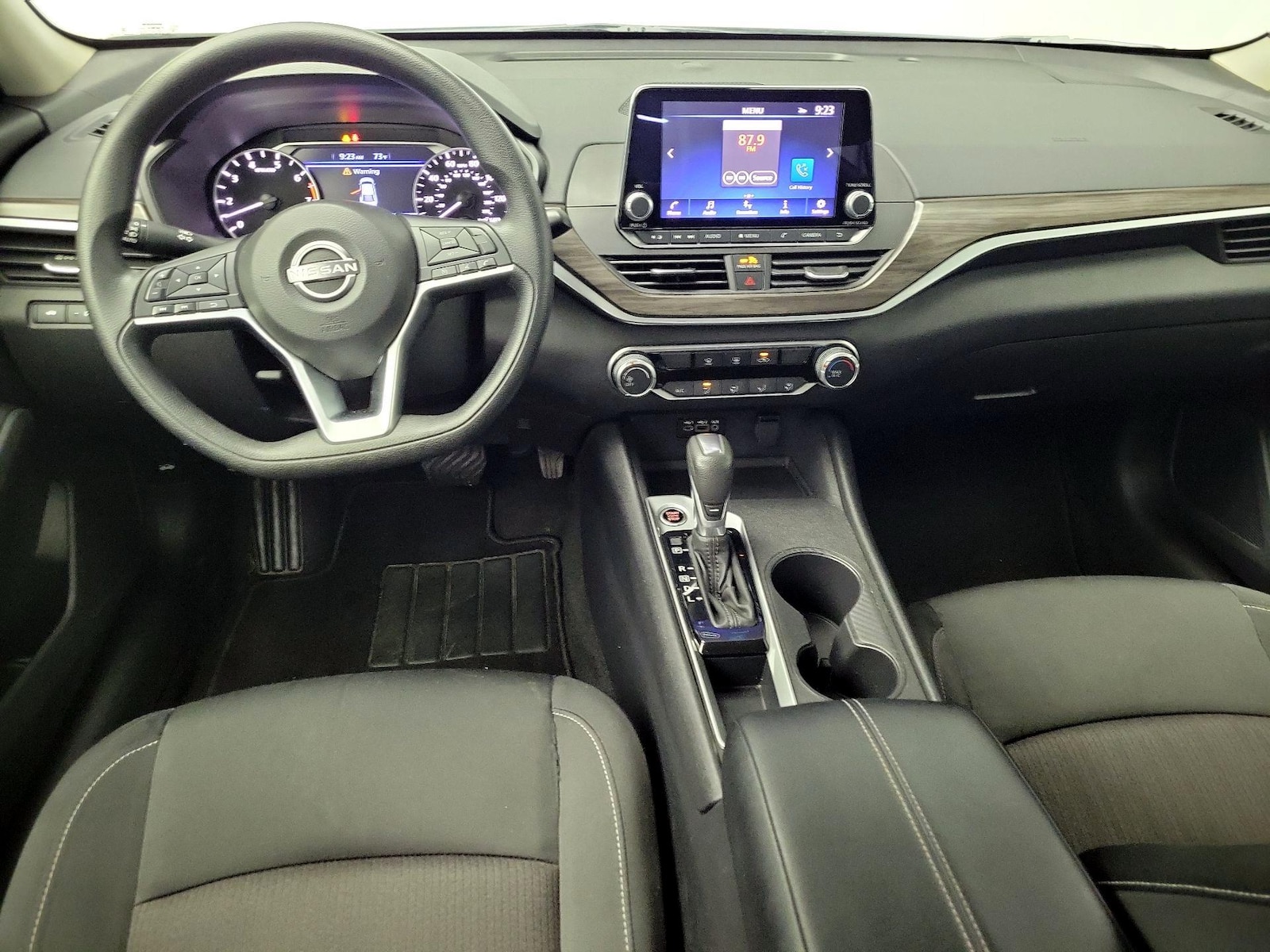 2025 Nissan Altima SV - Photo 10
