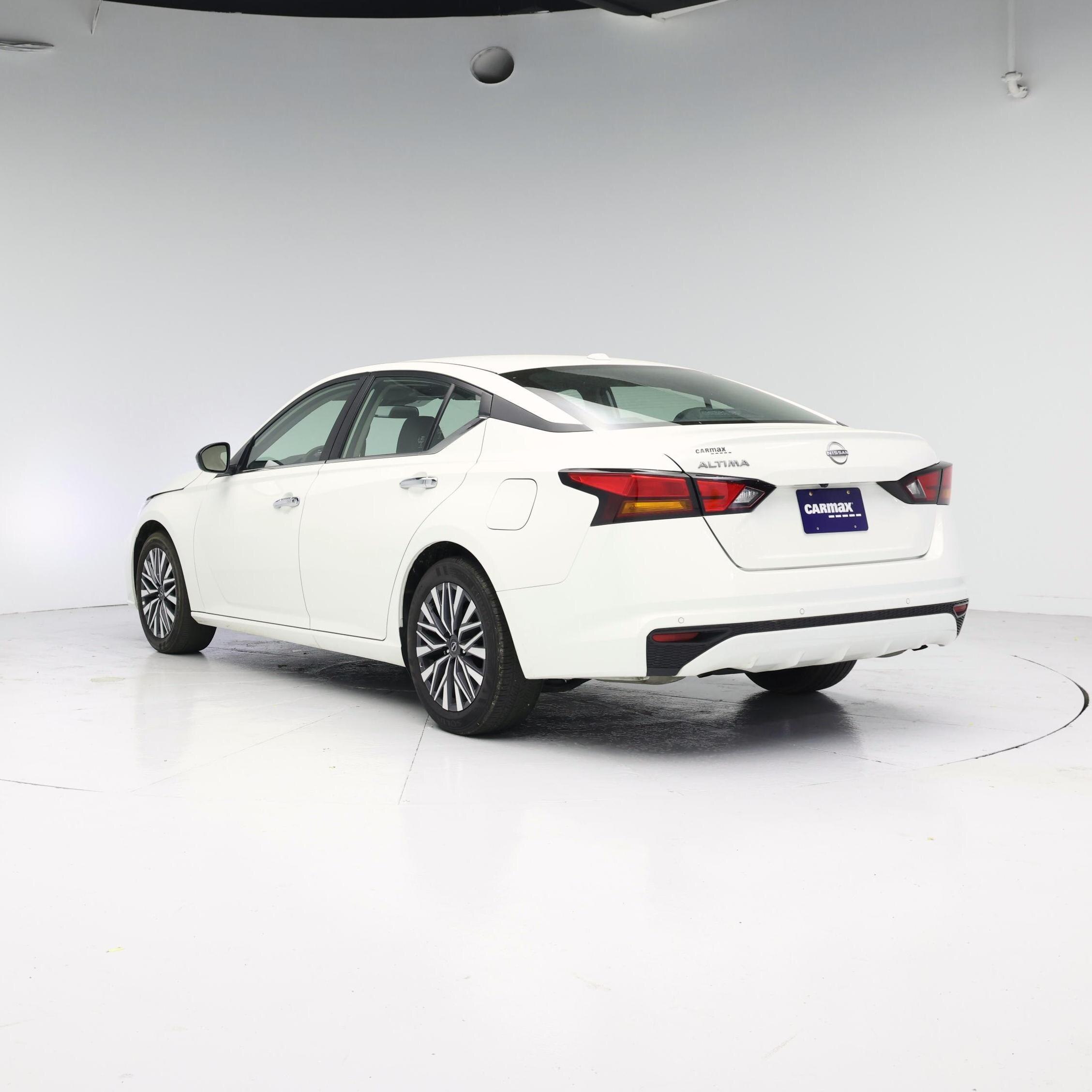 Thumbnail: 2025 Nissan Altima - 2