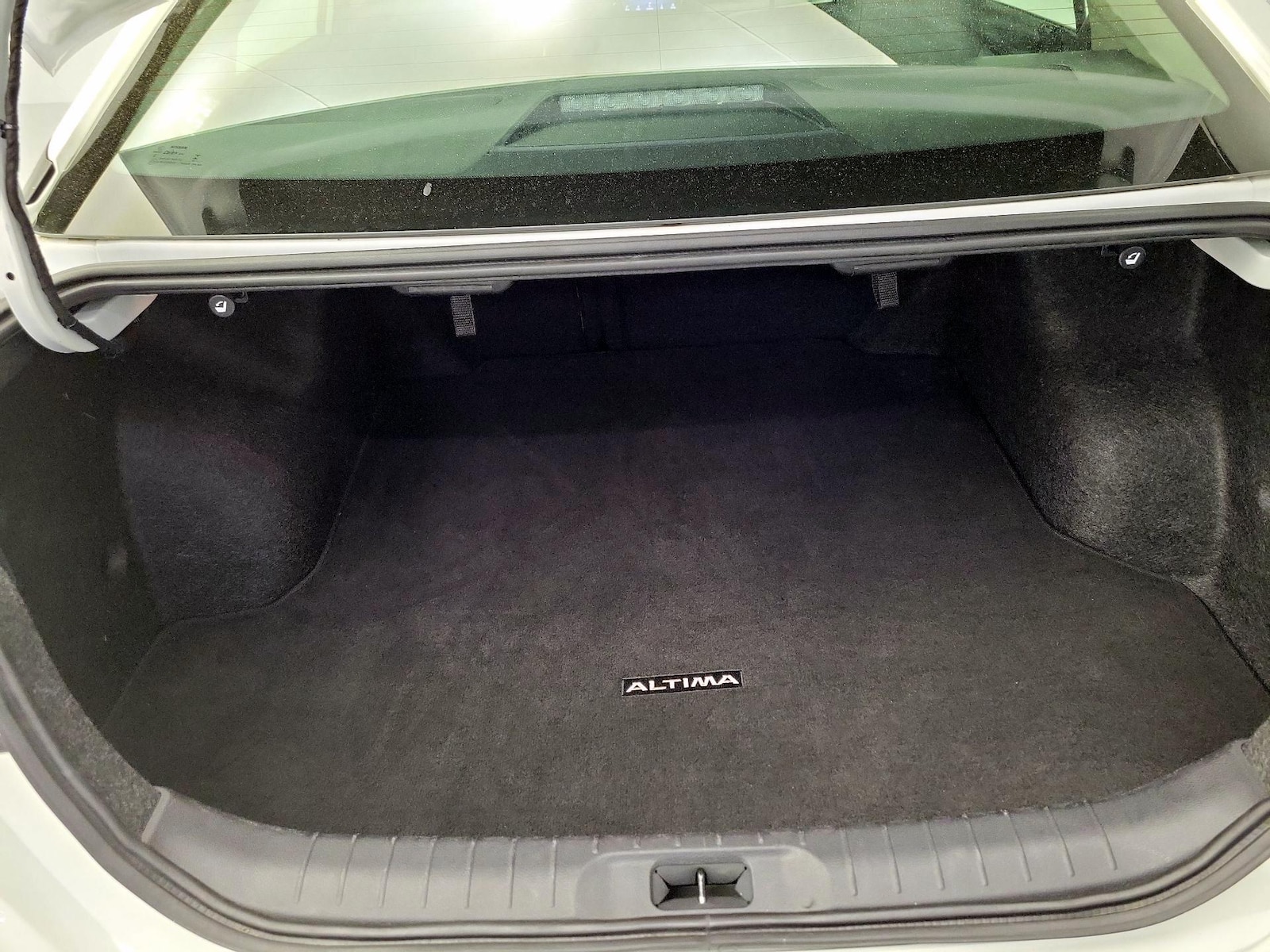 2025 Nissan Altima SV - Photo 21