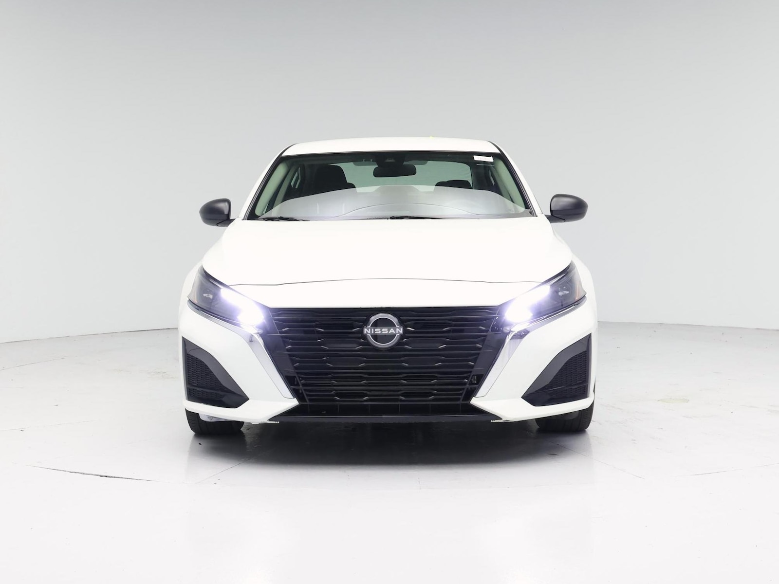 2025 Nissan Altima SV - Photo 6