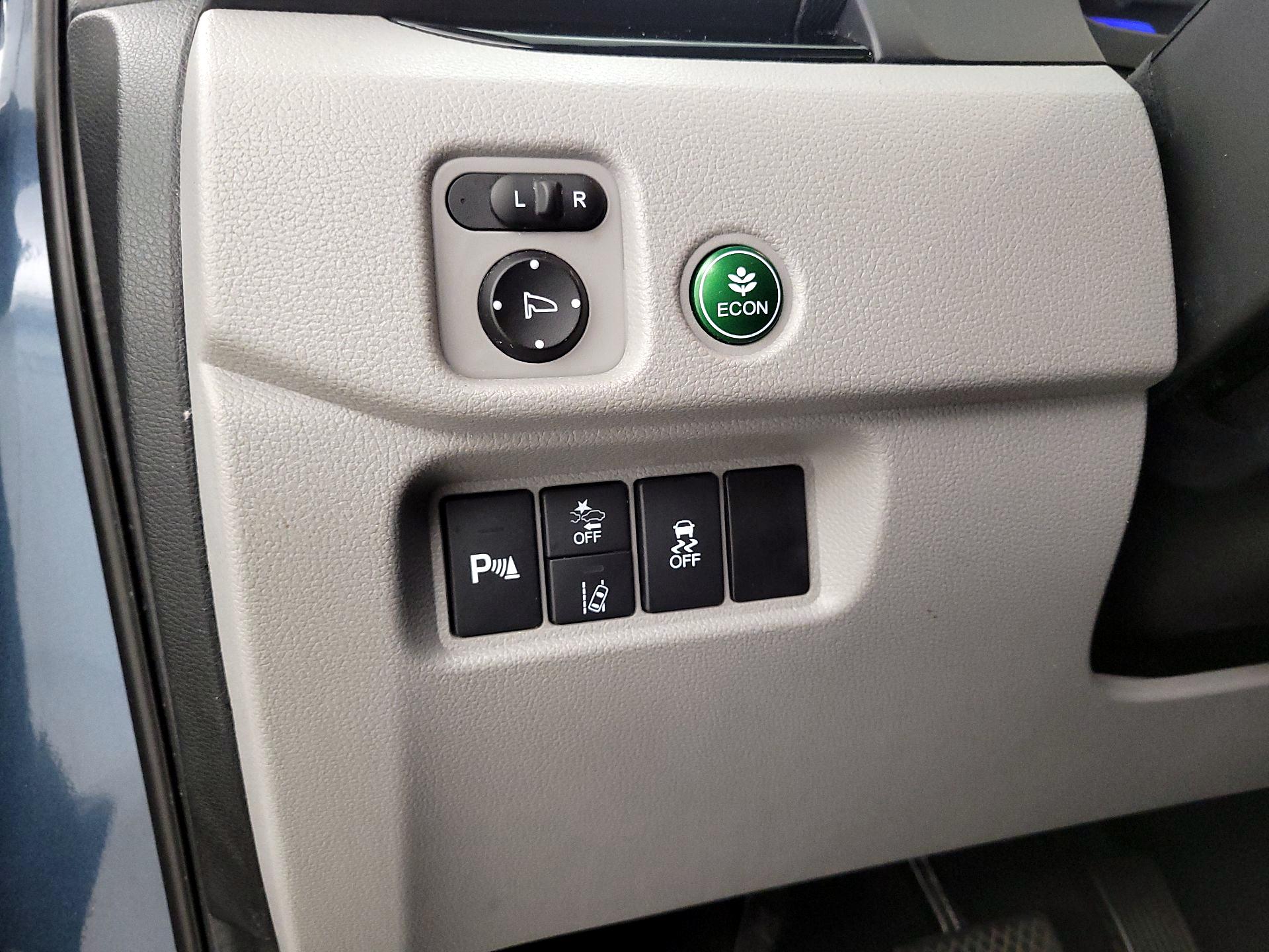 Thumbnail: 2019 Honda Pilot - 13