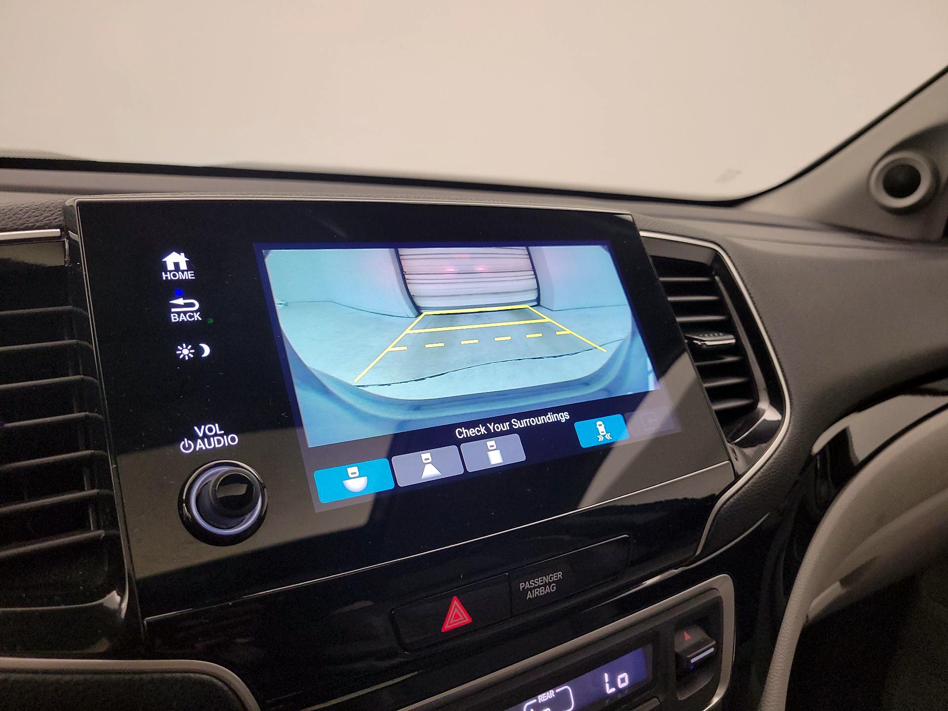 Thumbnail: 2019 Honda Pilot - 14