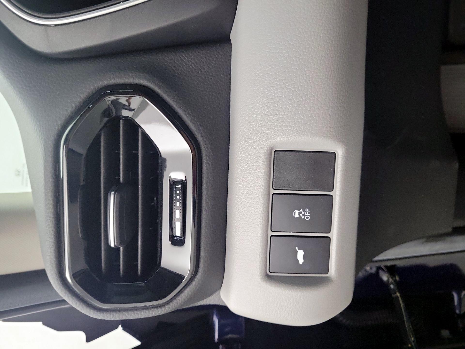 Thumbnail: 2025 Honda Pilot - 13