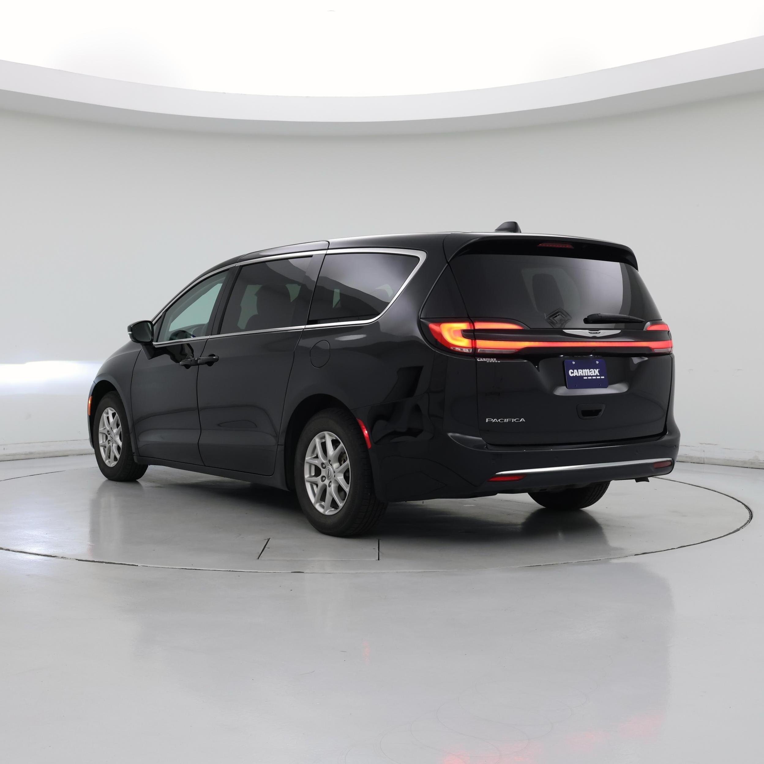 Thumbnail: 2024 Chrysler Pacifica - 2