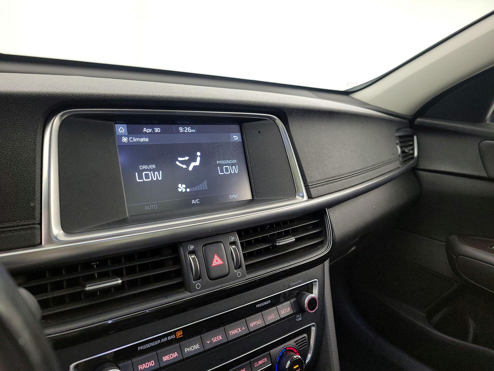 Thumbnail: 2018 Kia Optima - 16