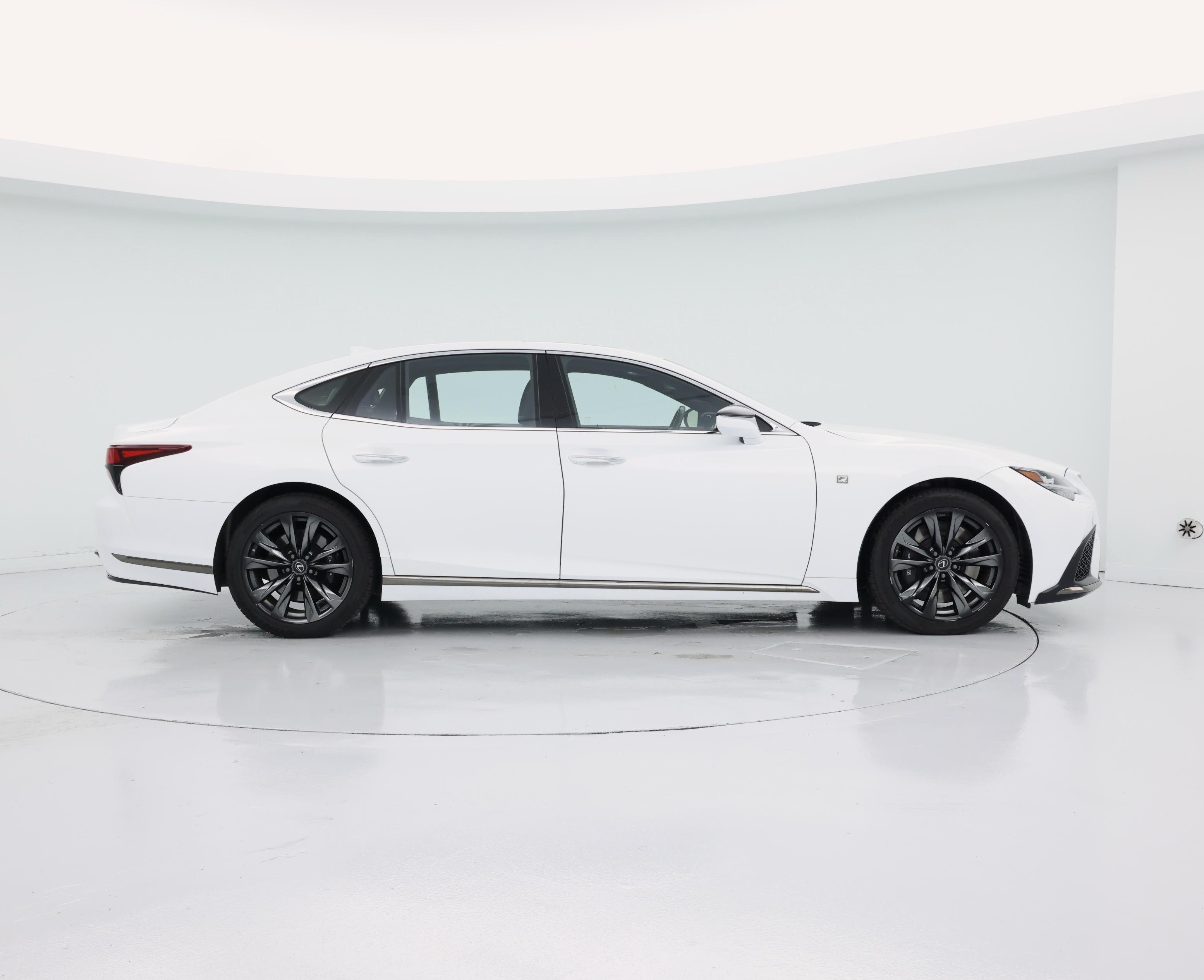 Thumbnail: 2021 Lexus LS - 7