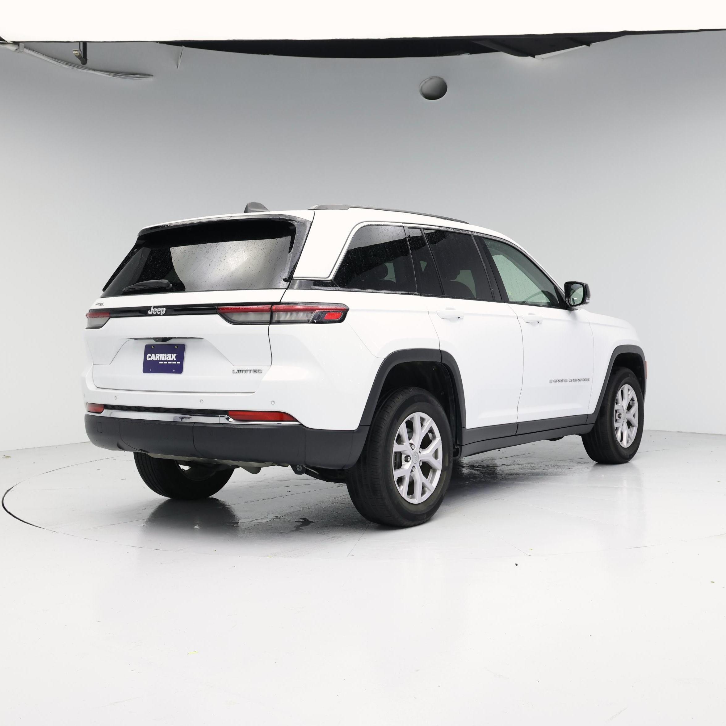 Thumbnail: 2022 Jeep Grand Cherokee - 8