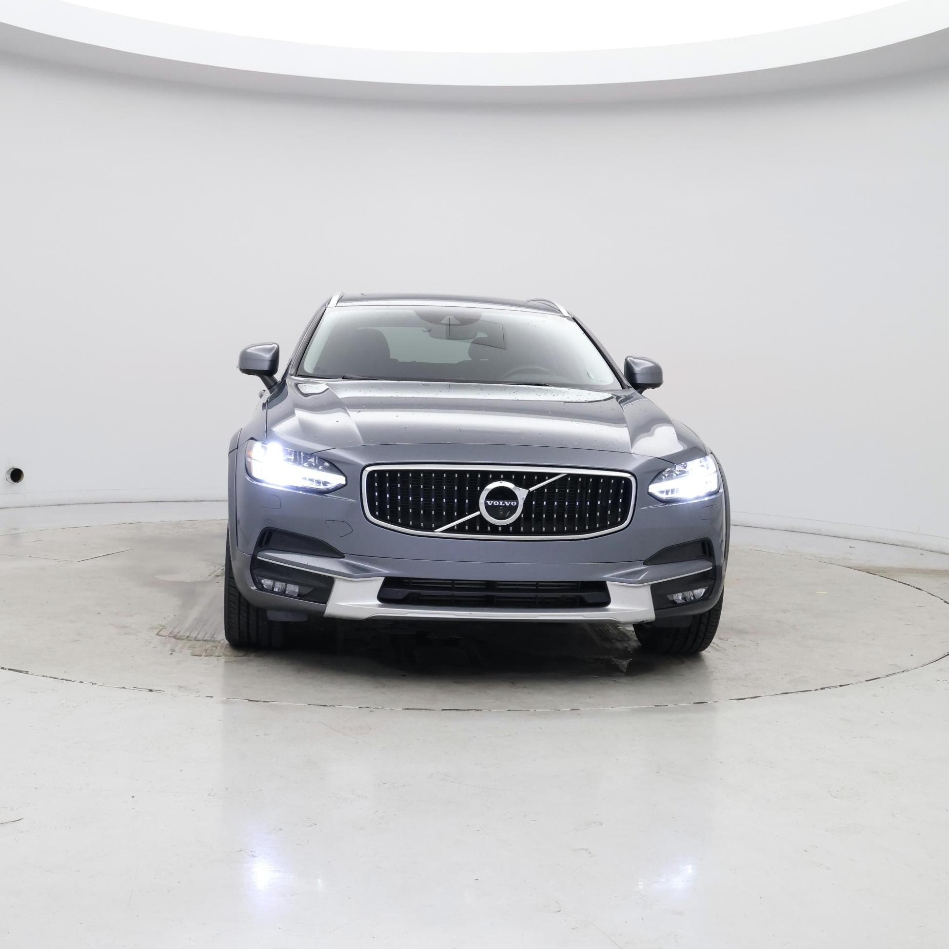 Thumbnail: 2018 Volvo V90 - 5