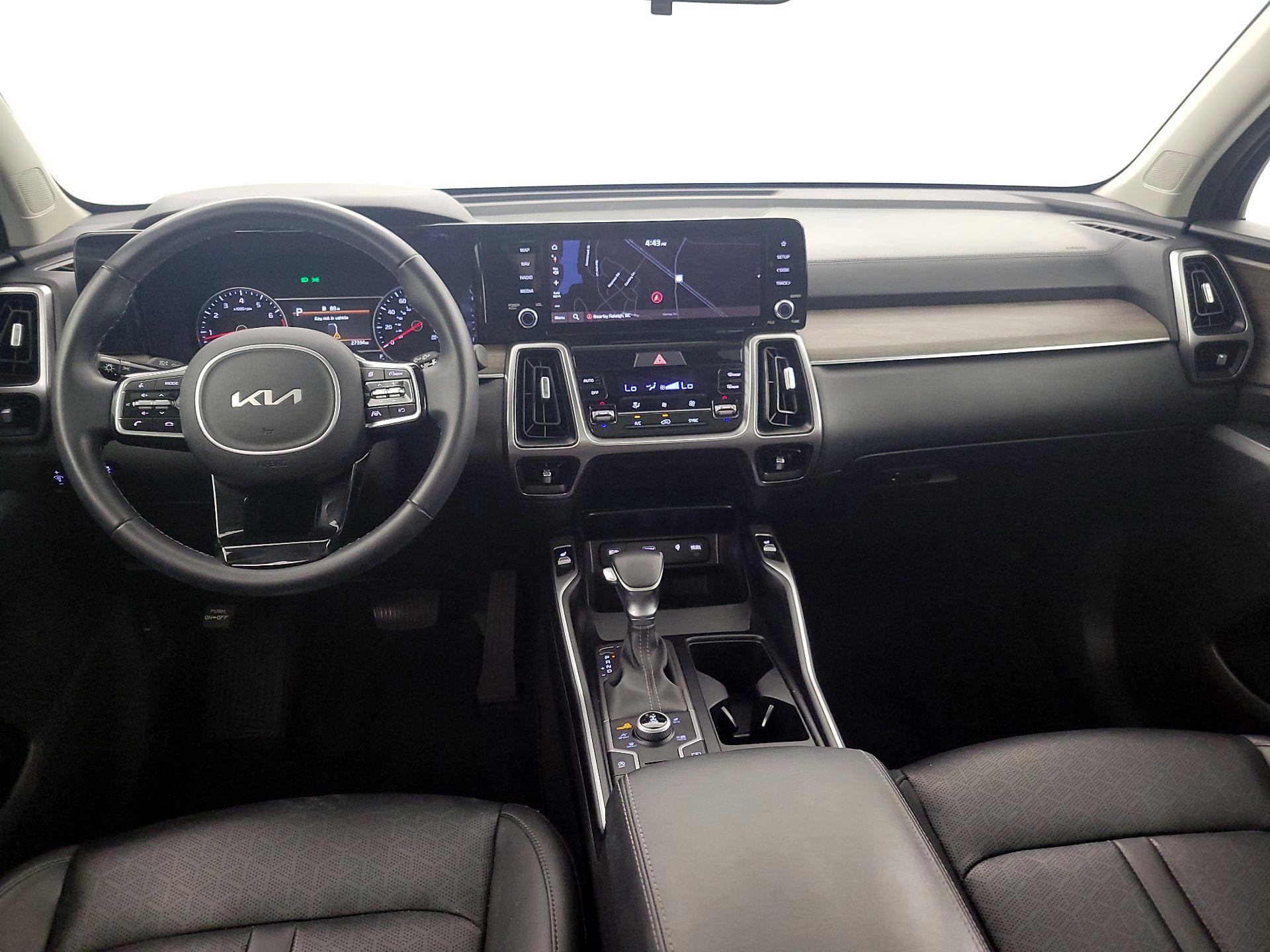 Thumbnail: 2023 Kia Sorento - 9