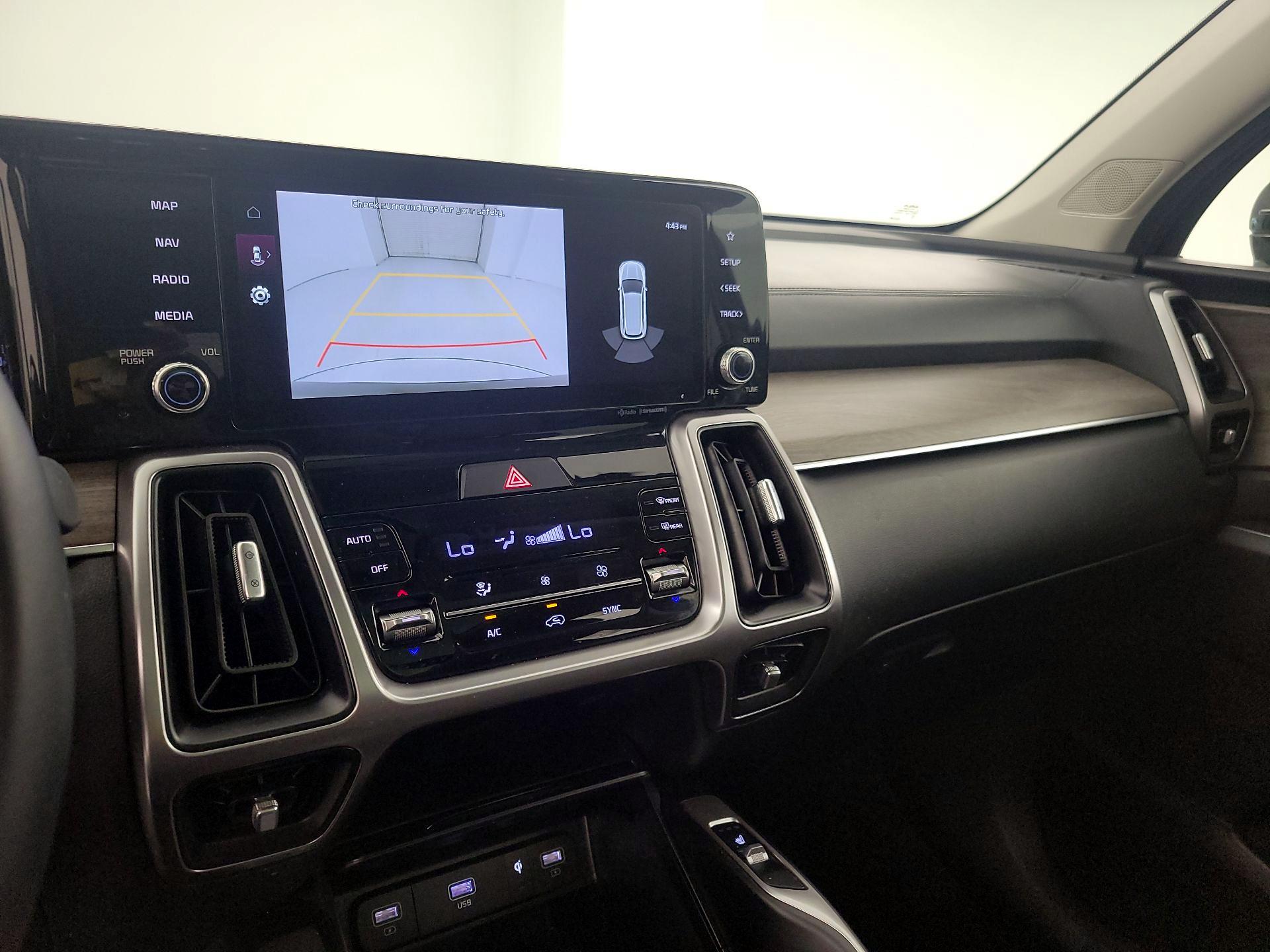 Thumbnail: 2023 Kia Sorento - 15